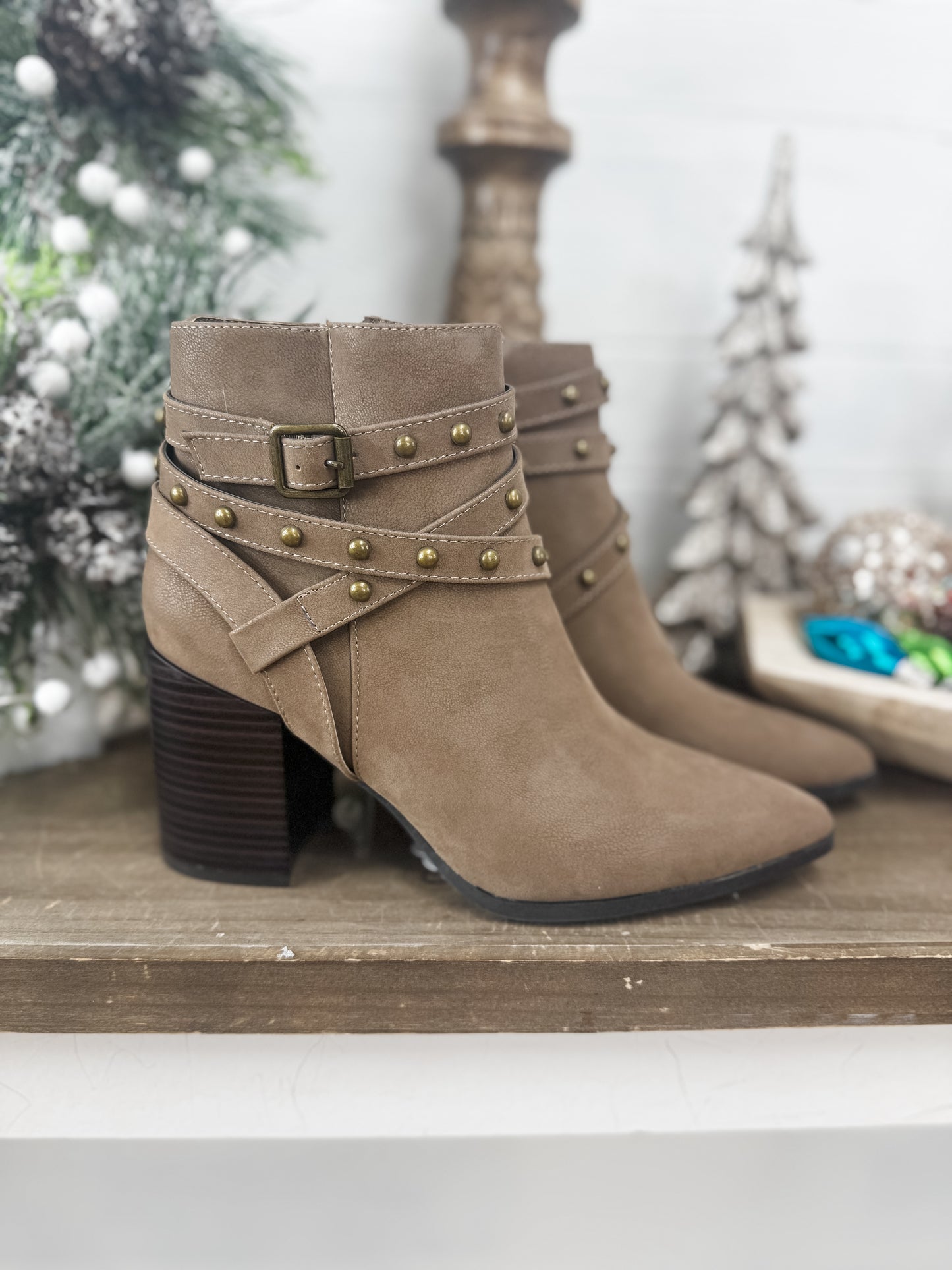 Rigid Boot Final Sale