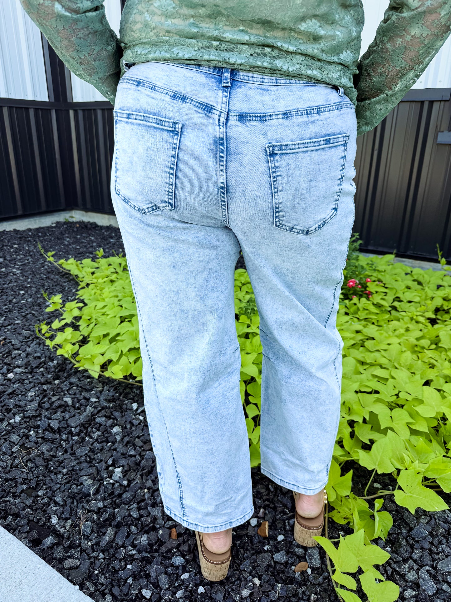 Light Wash Barrel Jeans