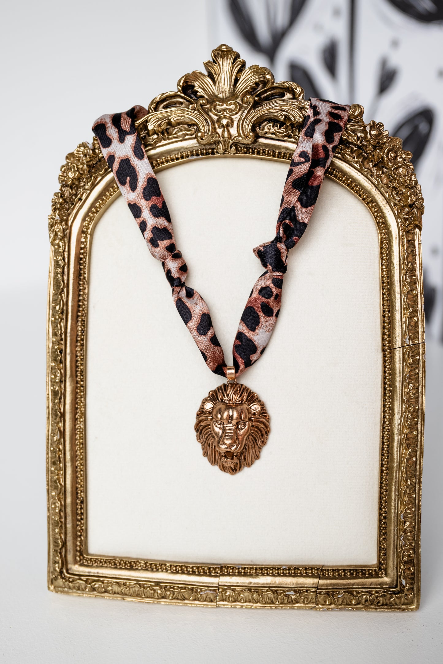 Lion Head Pendant Scarf Necklace