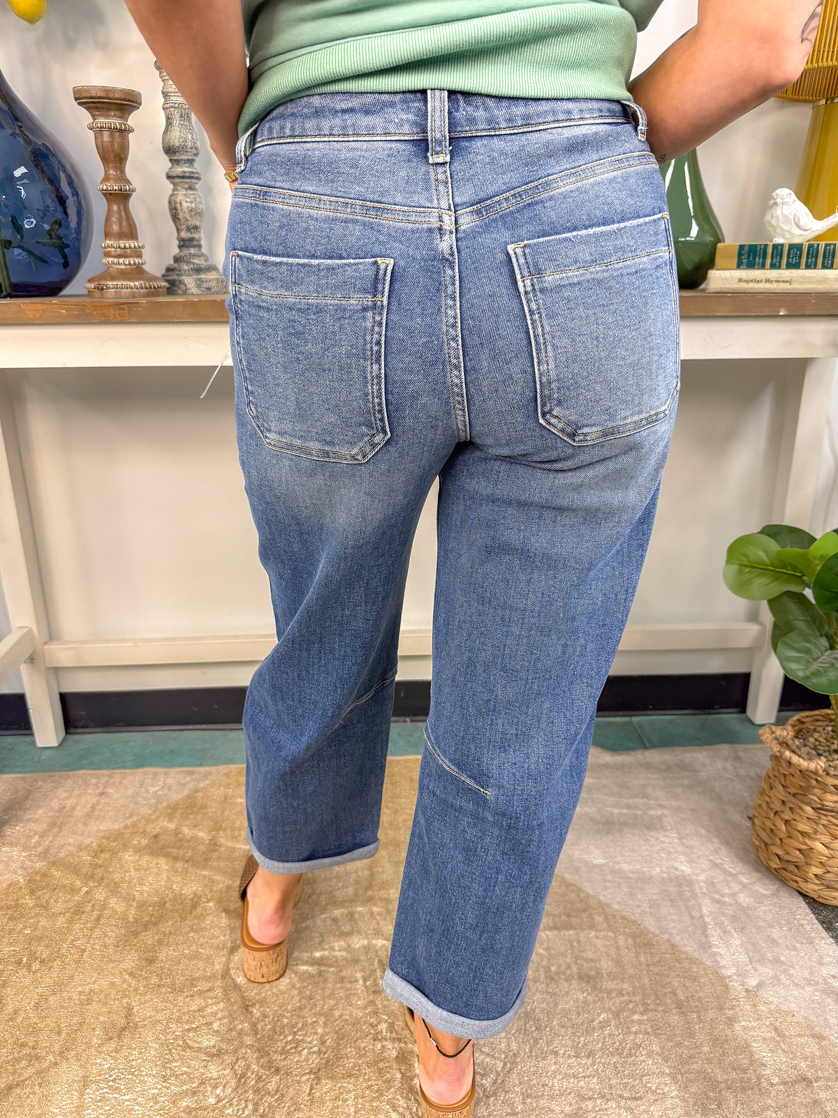 Rolled-Cuff Barrel-Leg Vintage Wash Jean - EOS Final Sale