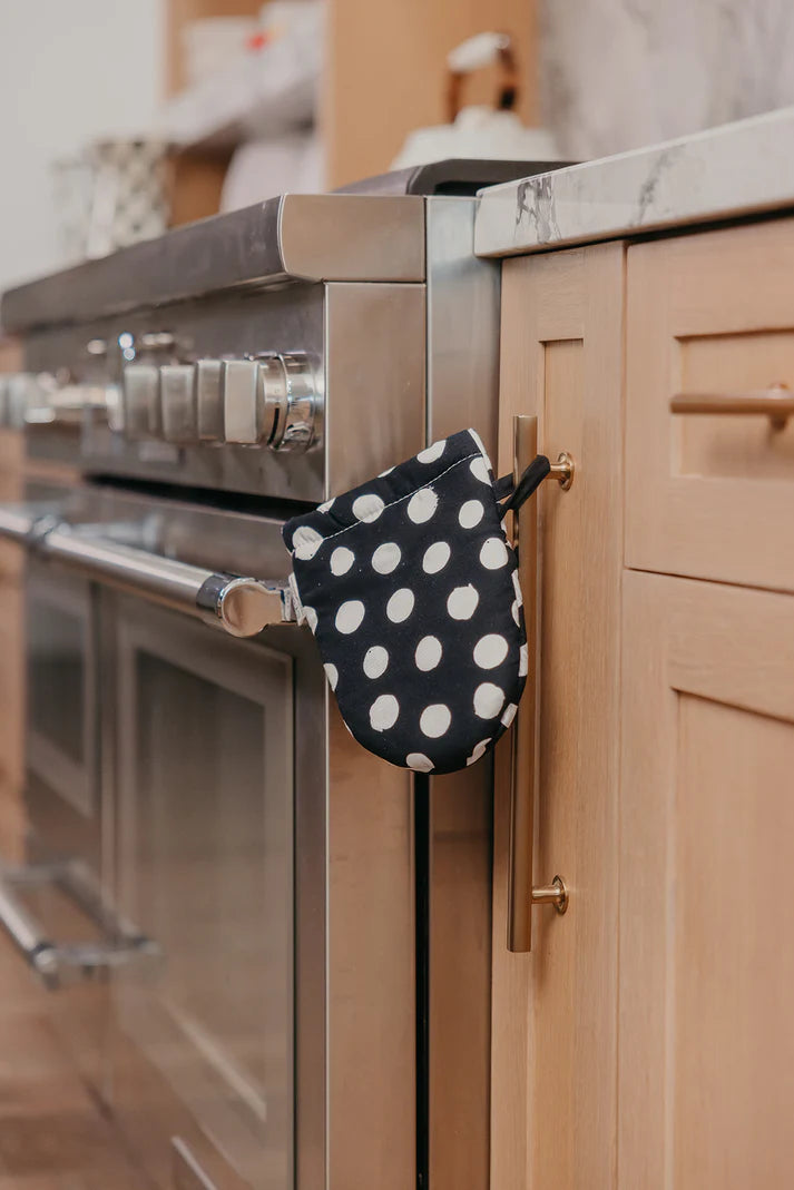 Crae Home: Polka Dottie Mini Mitt