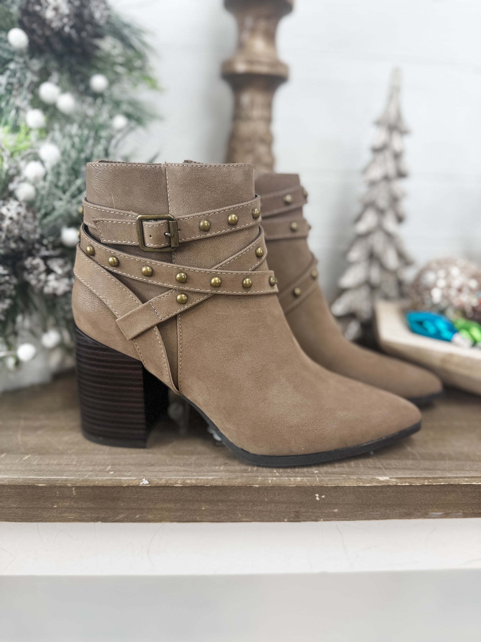 Rigid Boot Final Sale