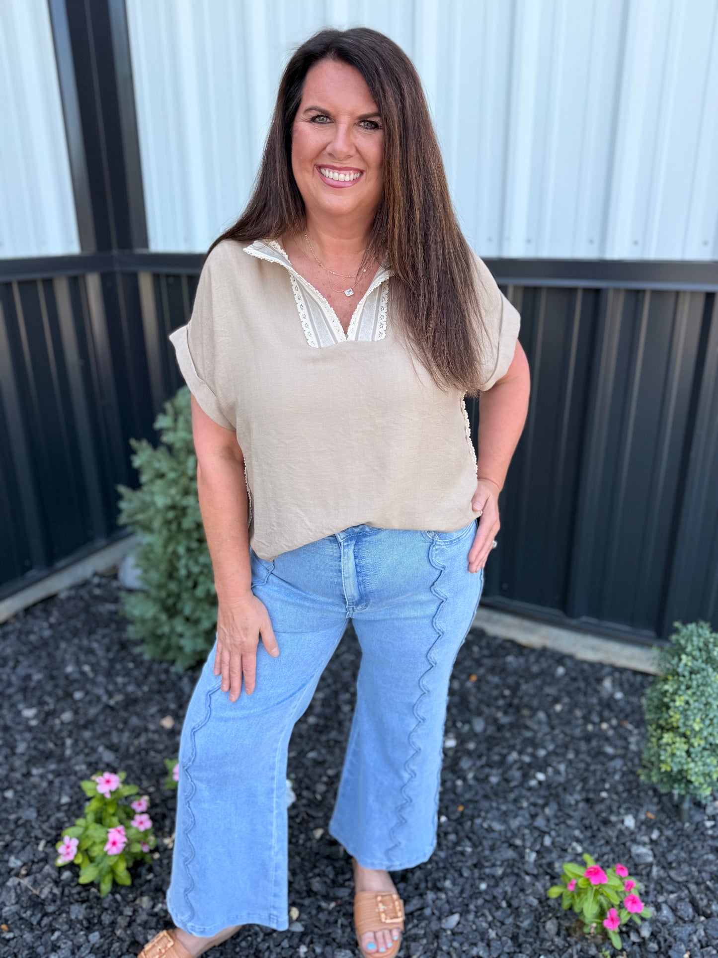 Lace Trim V-neck Short Sleeve Blouse