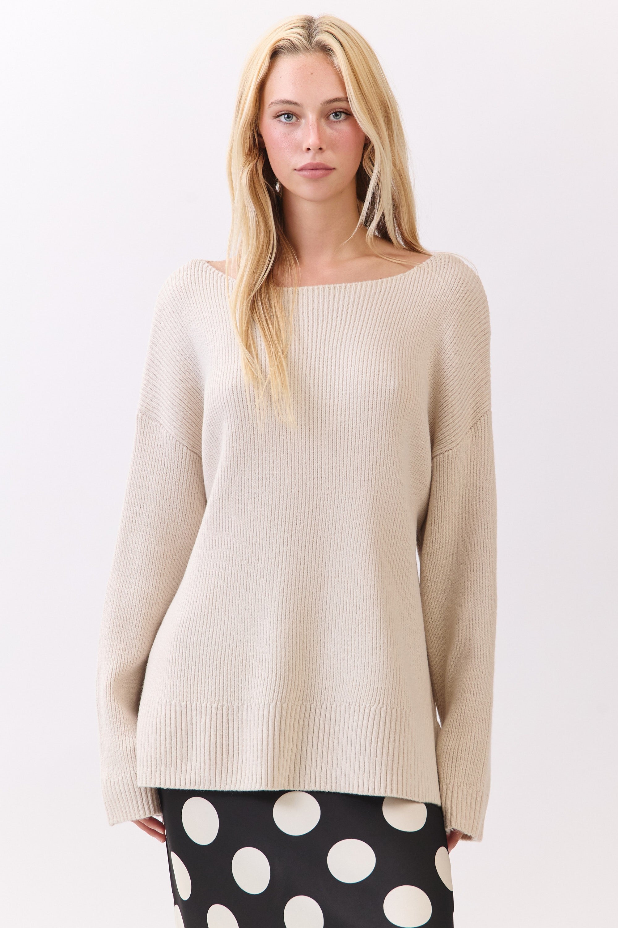 Wide Embrace Sweater - Off White