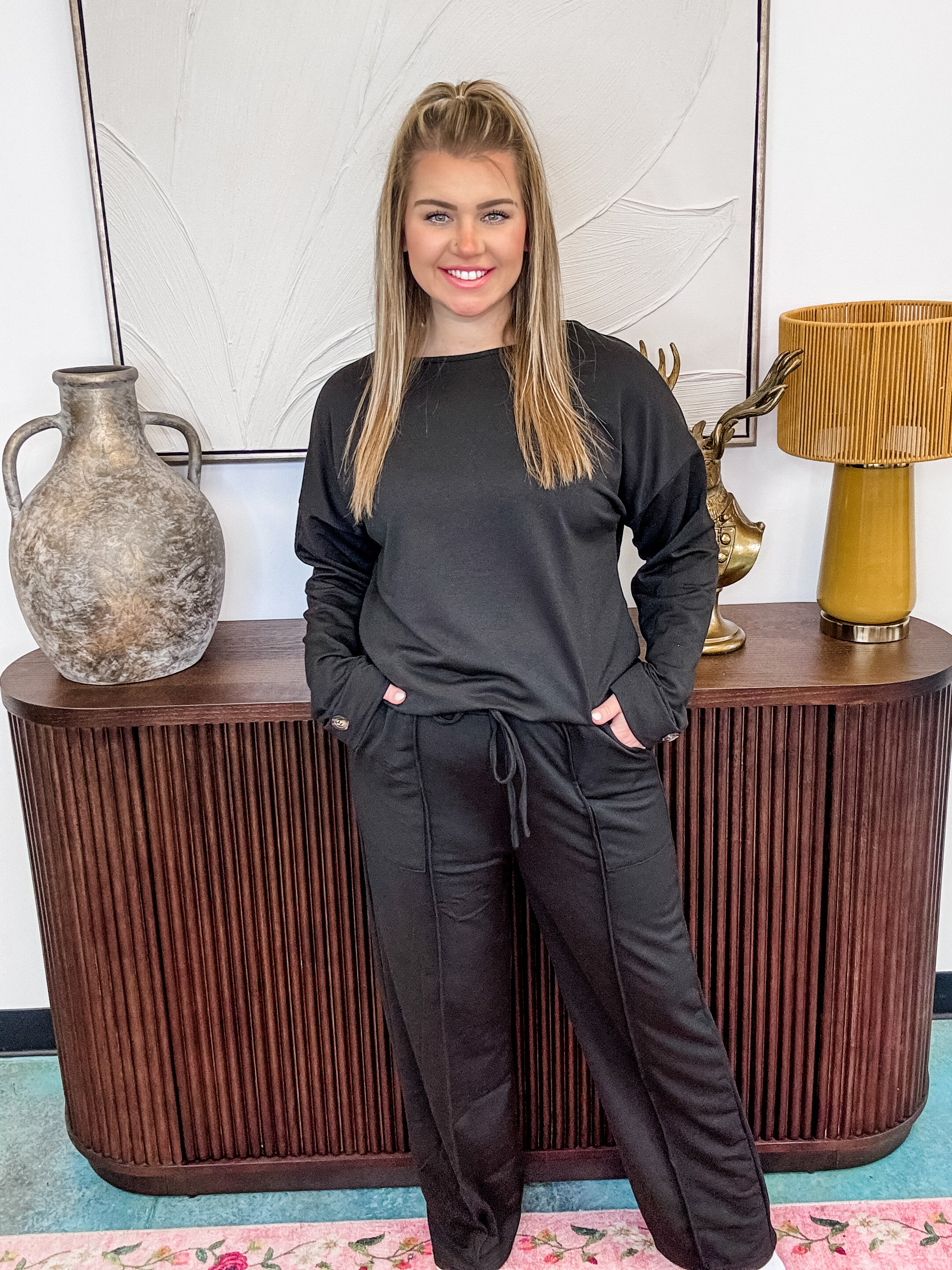 Feminine Flow Wide Leg Set - Black