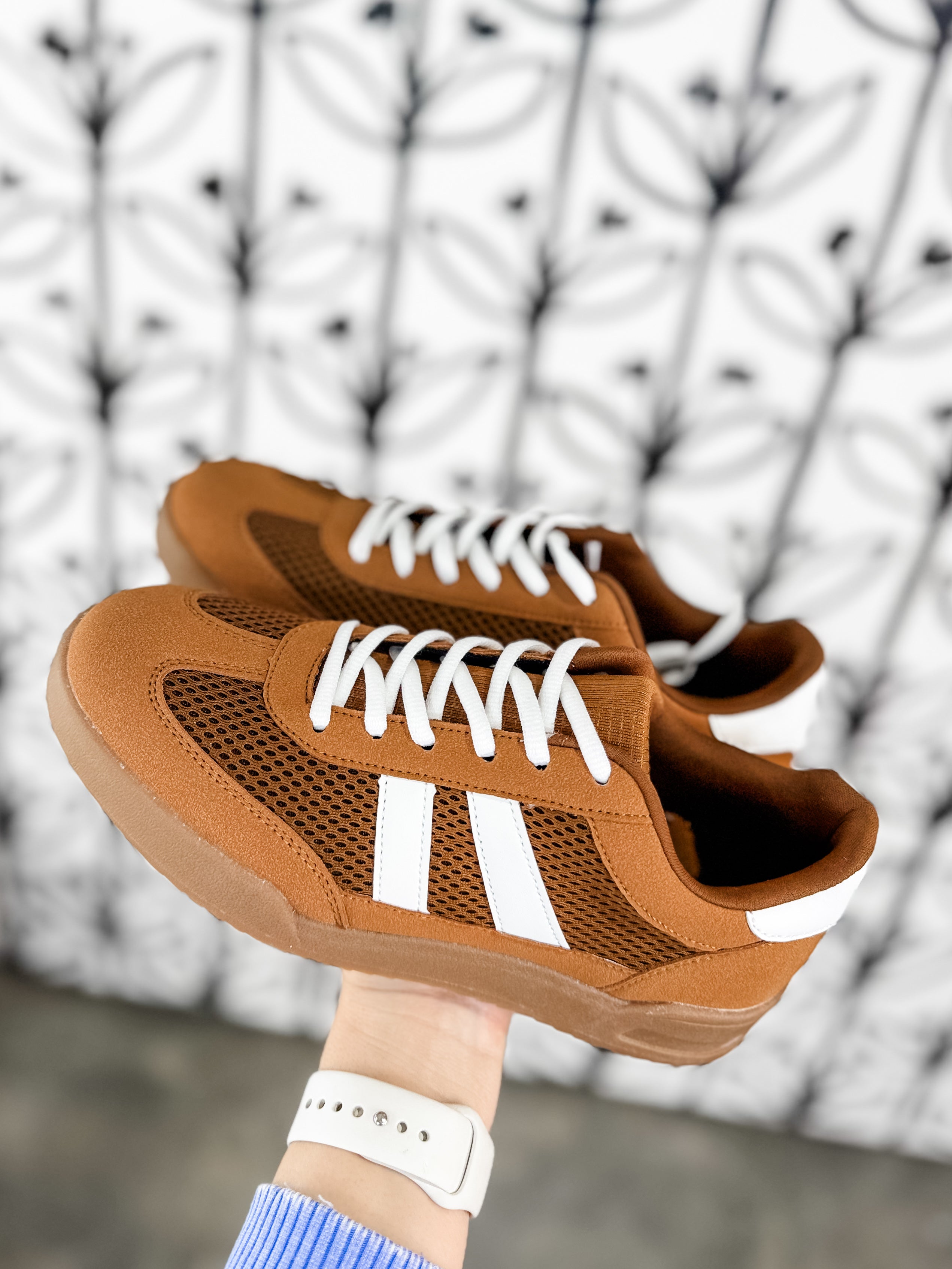 Top Naomi Sneakers - Tan *Final Sale*