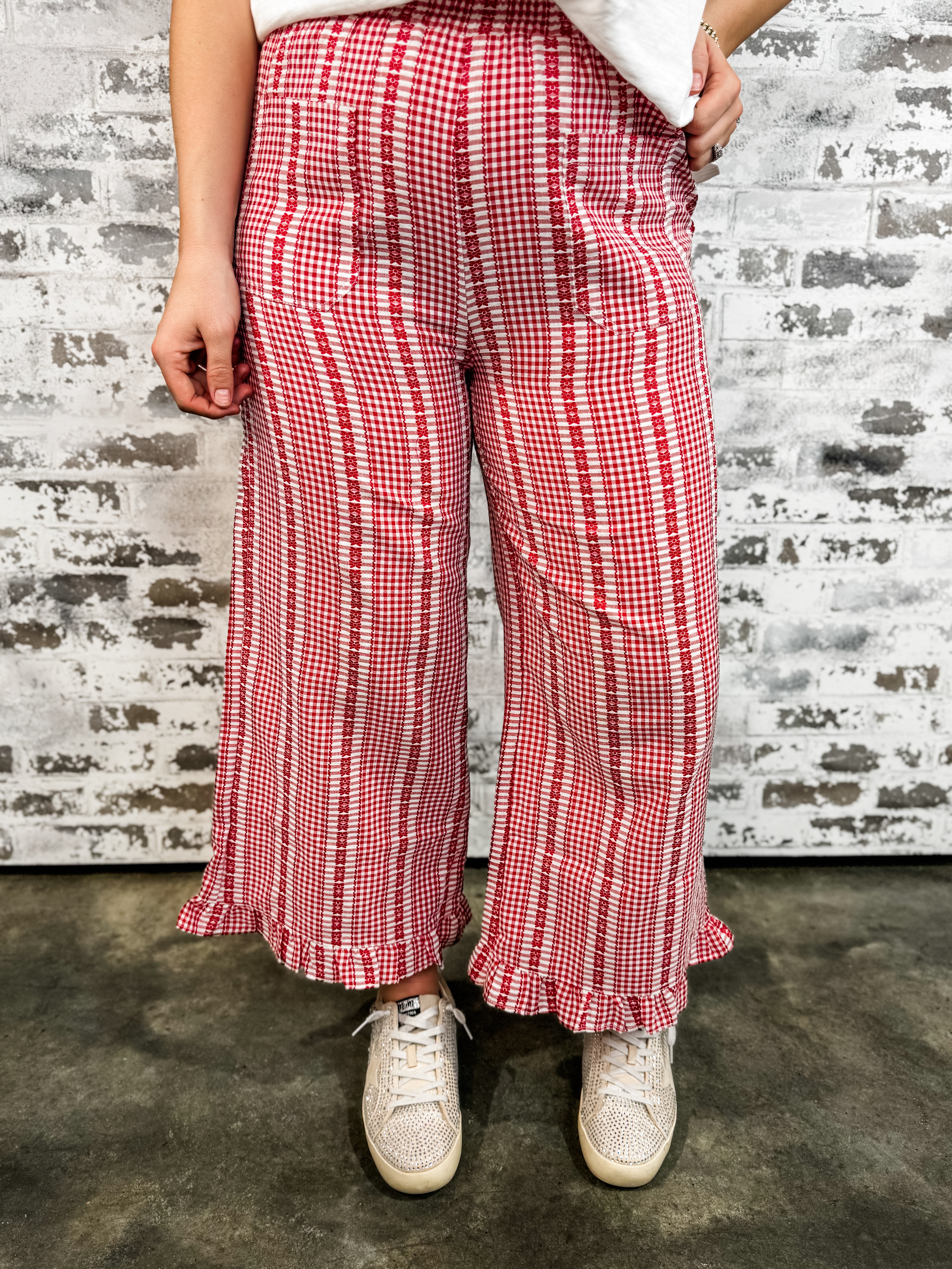 Retro Grid Ruffle Hem Pants