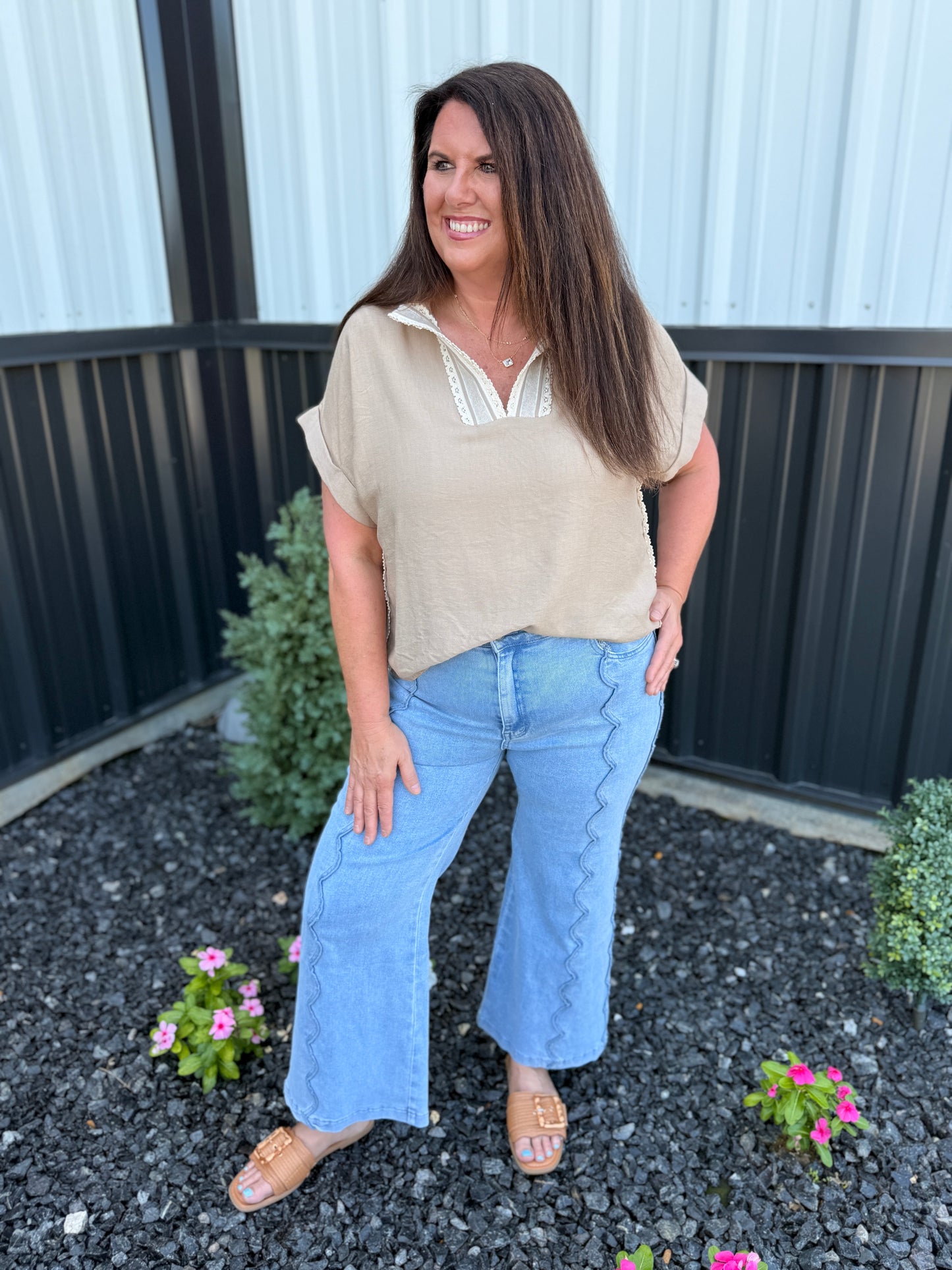 Lace Trim V-neck Short Sleeve Blouse