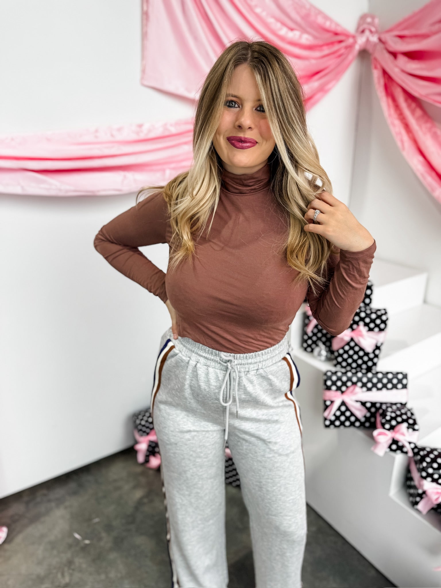 Seamless Edge Top - Coffee