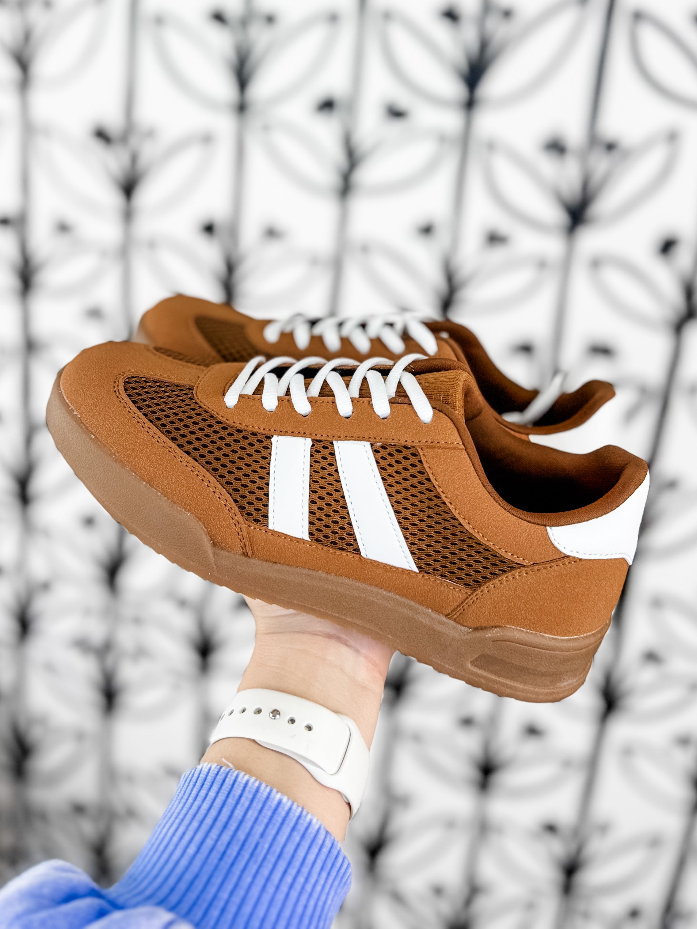 Top Naomi Sneakers - Tan *Final Sale*