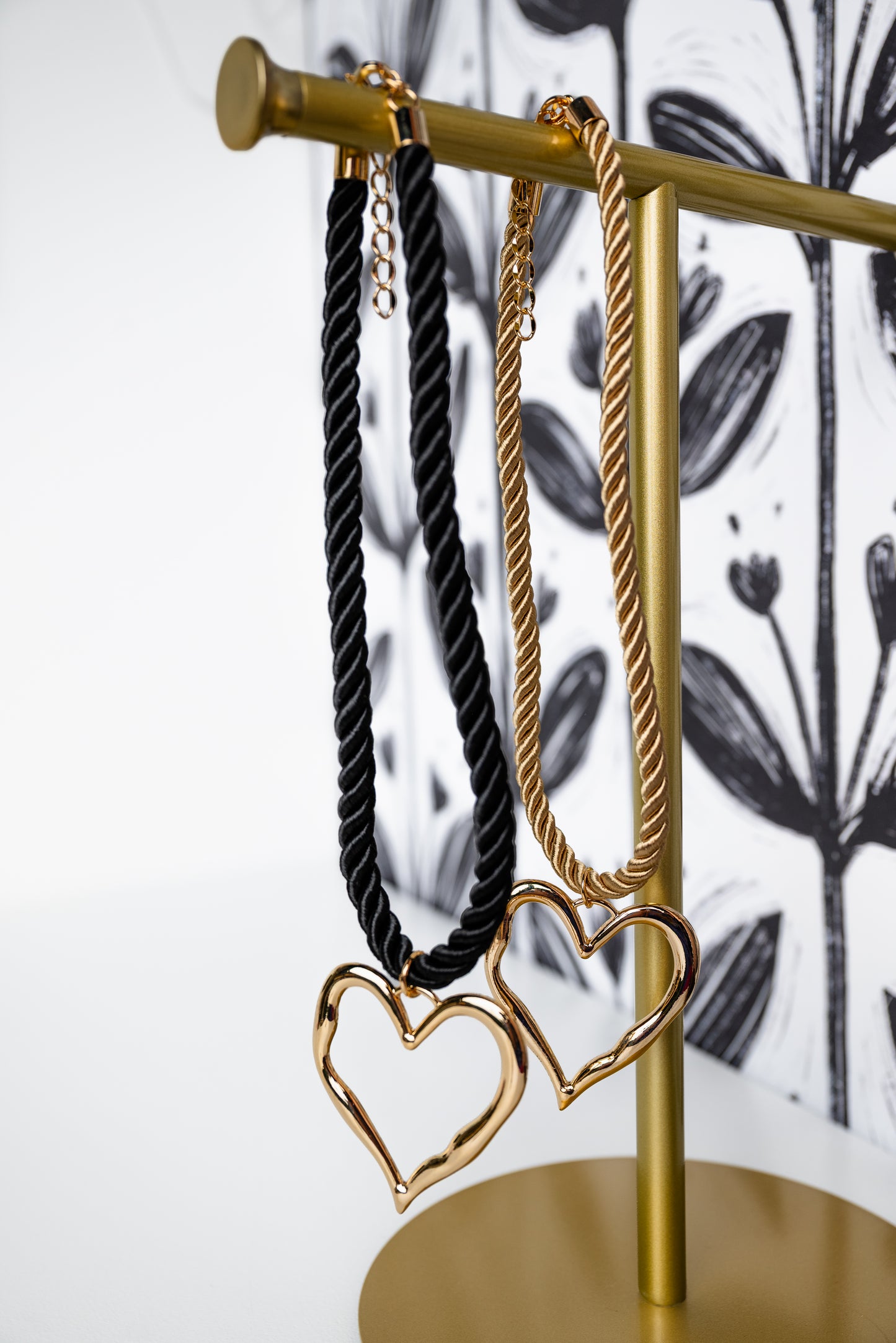 Bold Heart Outline Cord Necklace