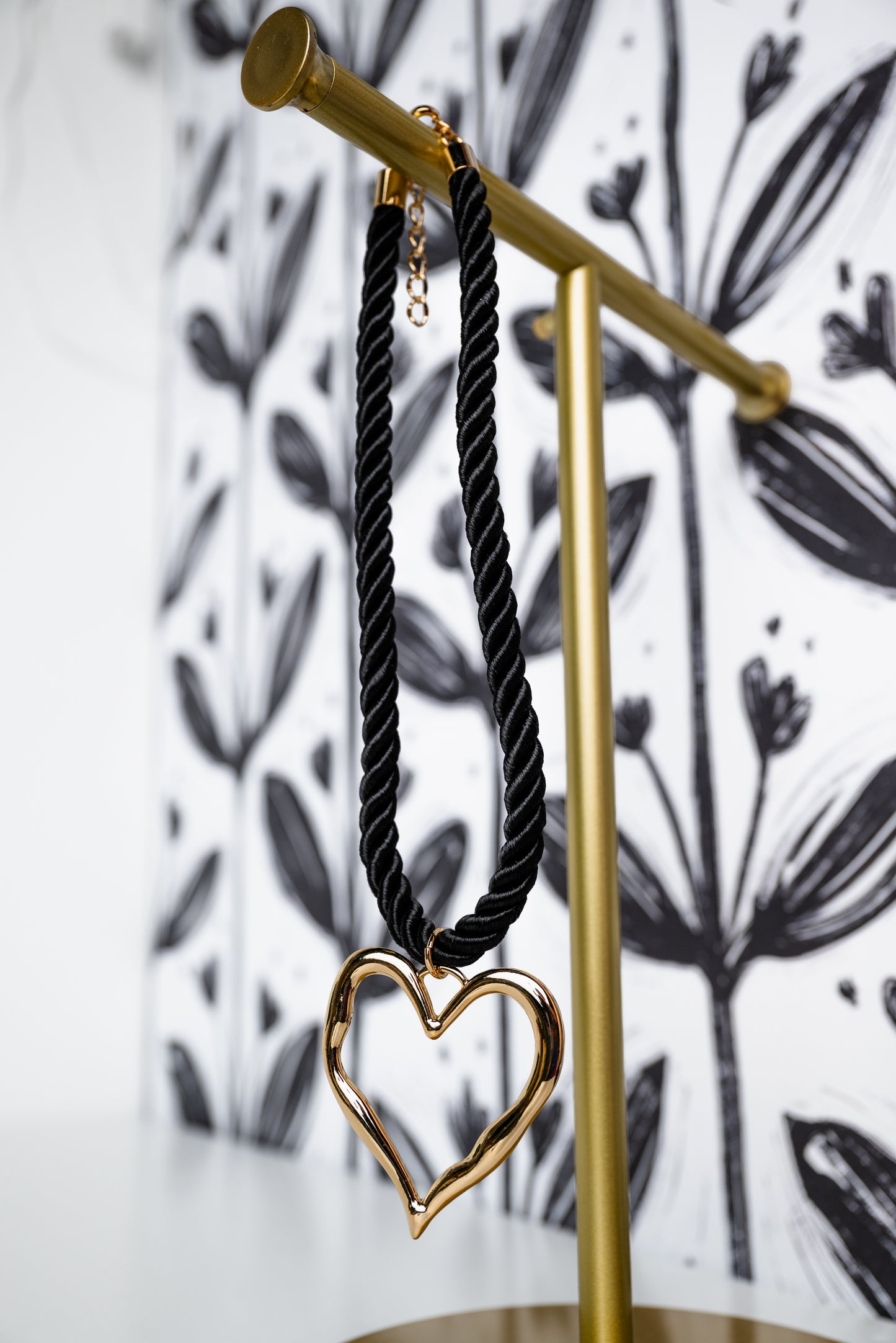 Bold Heart Outline Cord Necklace