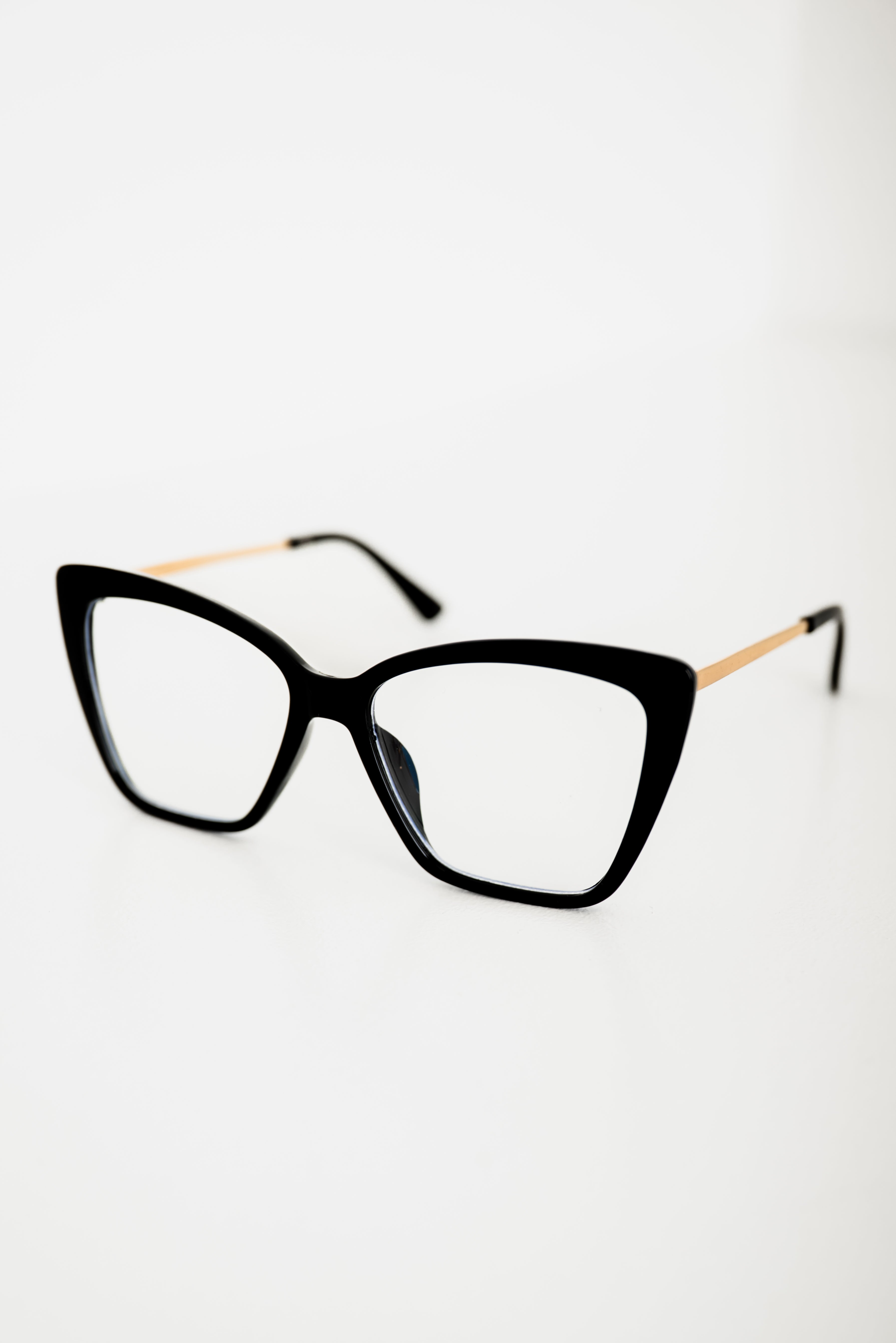 Bold Horizon Cat Eye Frames - Black