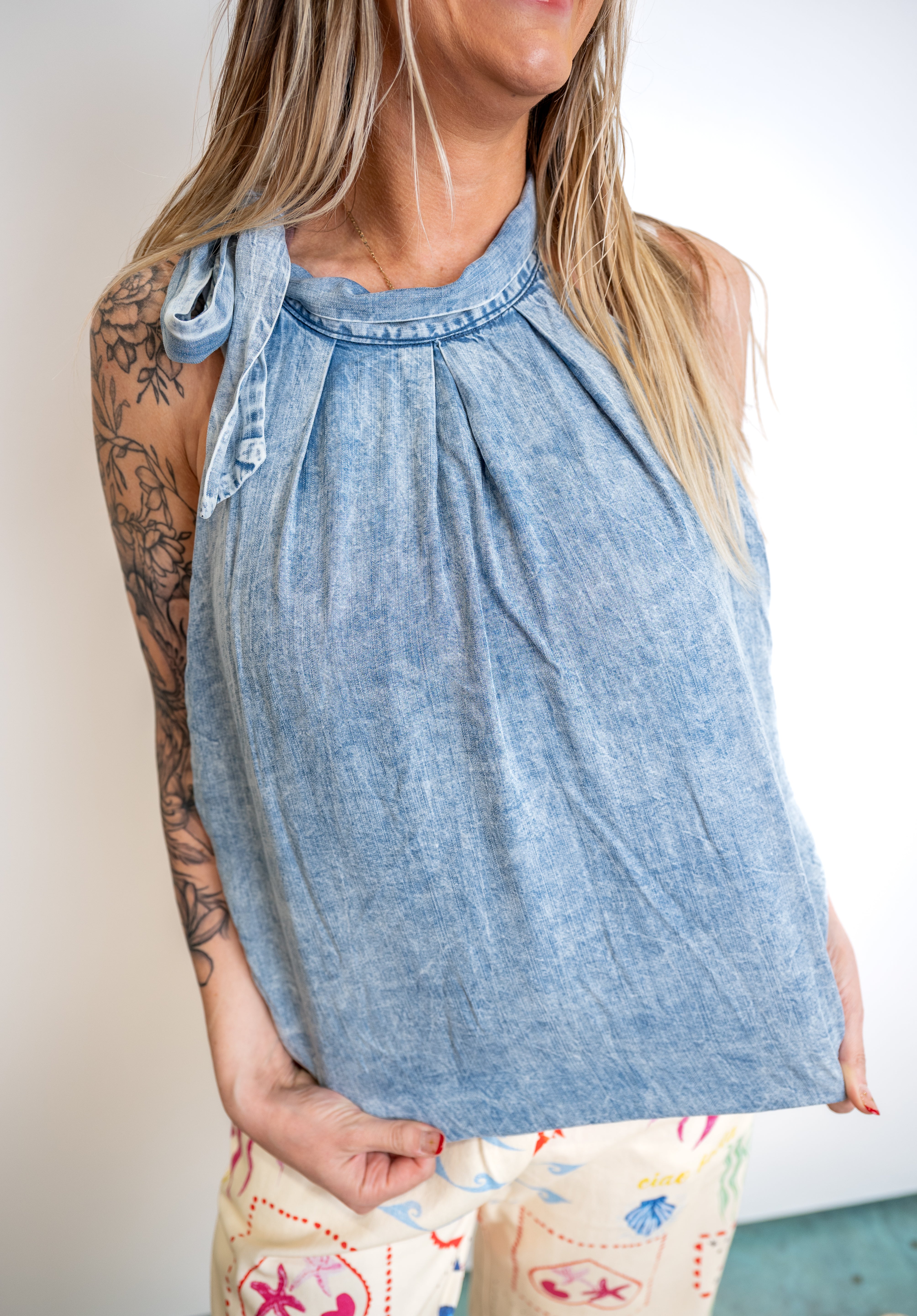 Bow Halter Balloon Chambray Top