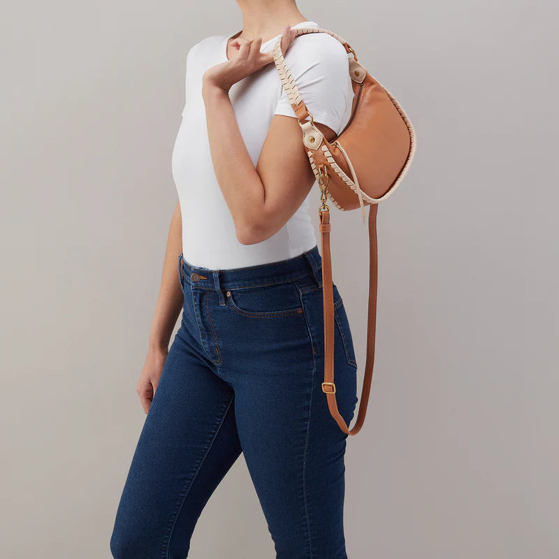 HOBO Mia Crescent Small - Warm Cashew