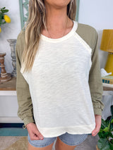 Color Block Ruffle Raglan Sleeve Top