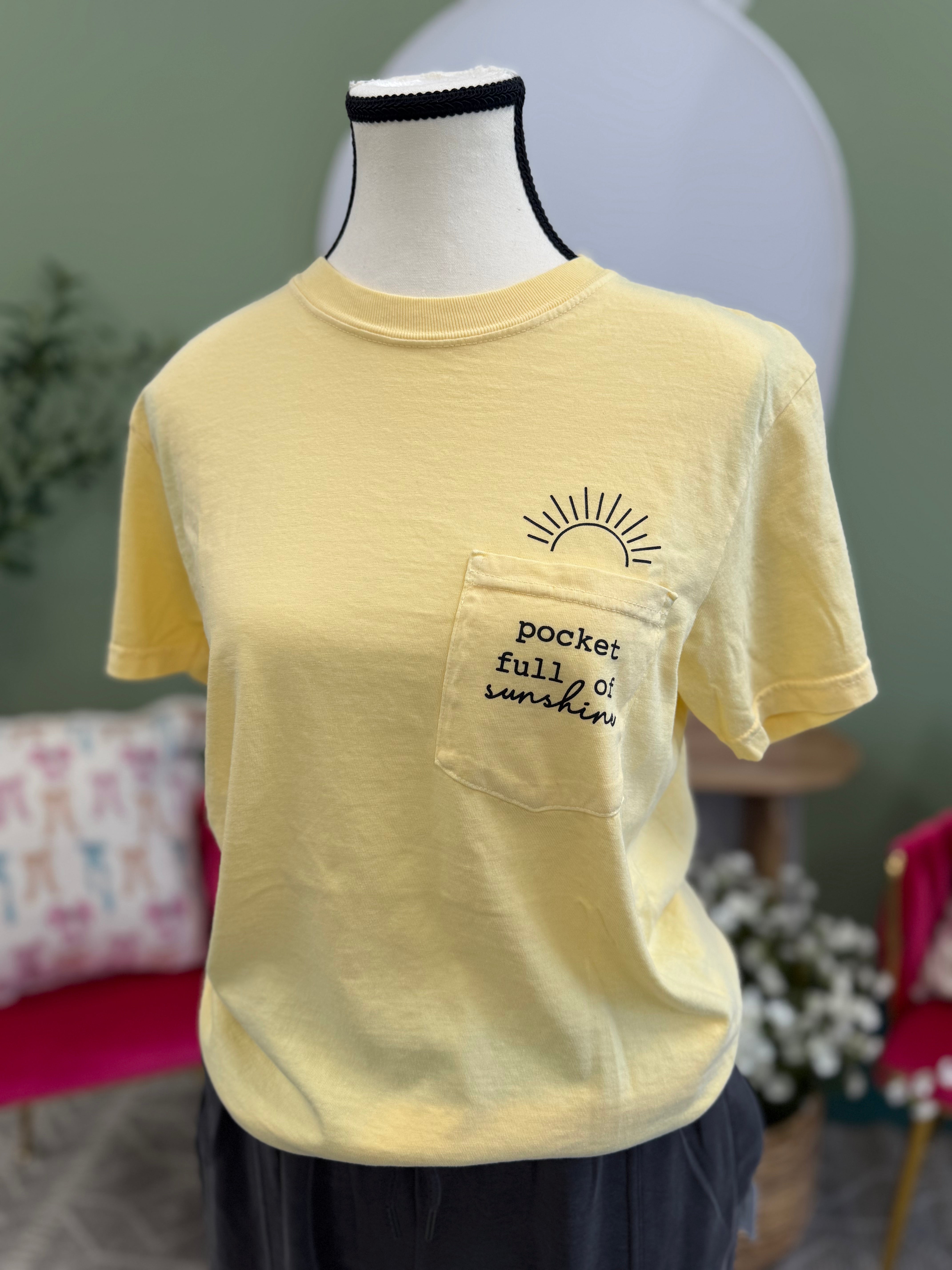 Pocket Full Graphic Top