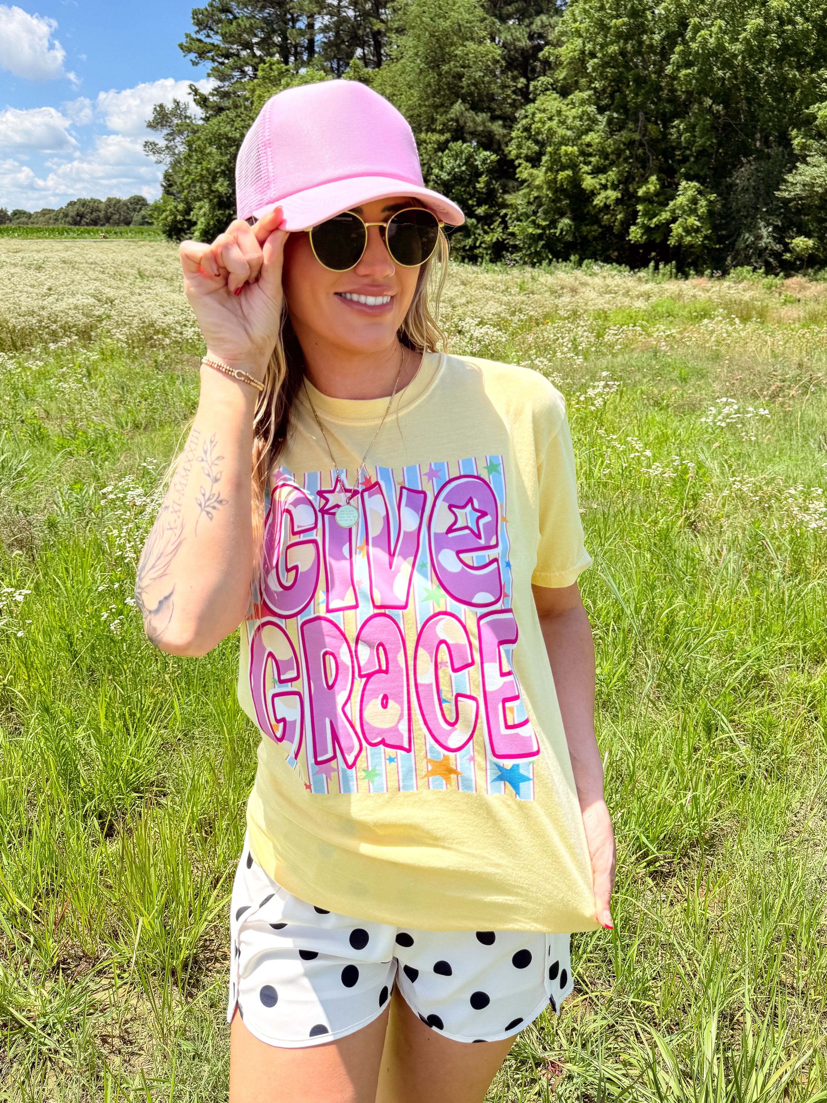 Give Grace Graphic Tee