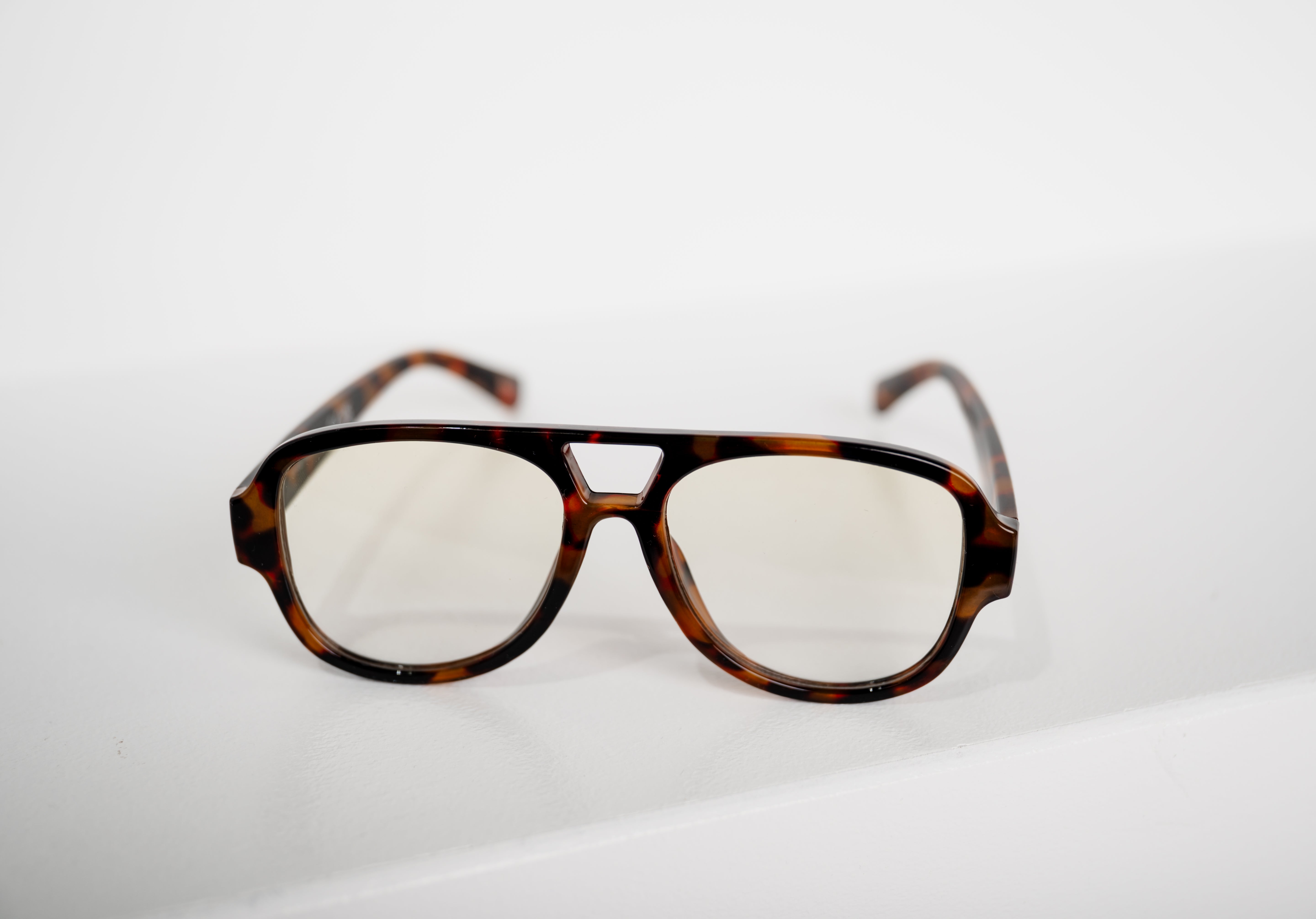 Glow Getter Sunglasses - Tortoise