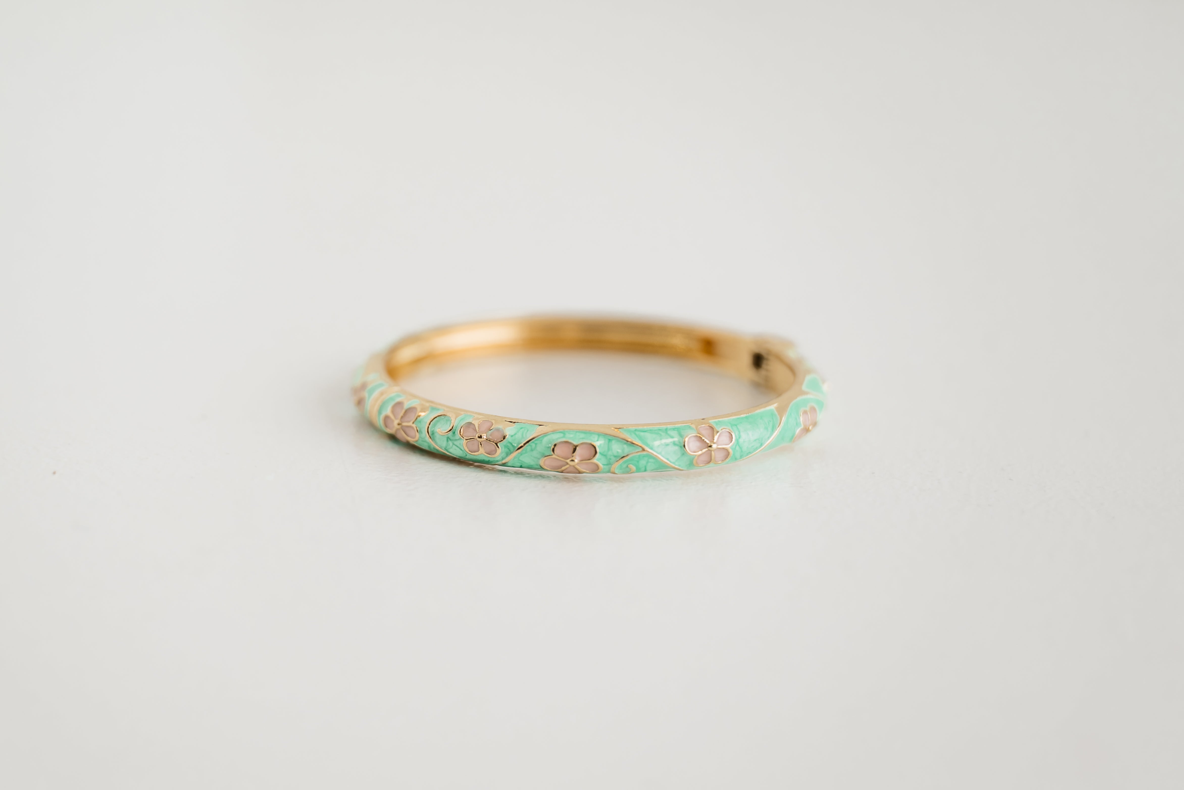 Golden Petal Boho Bracelet - Pink Flower
