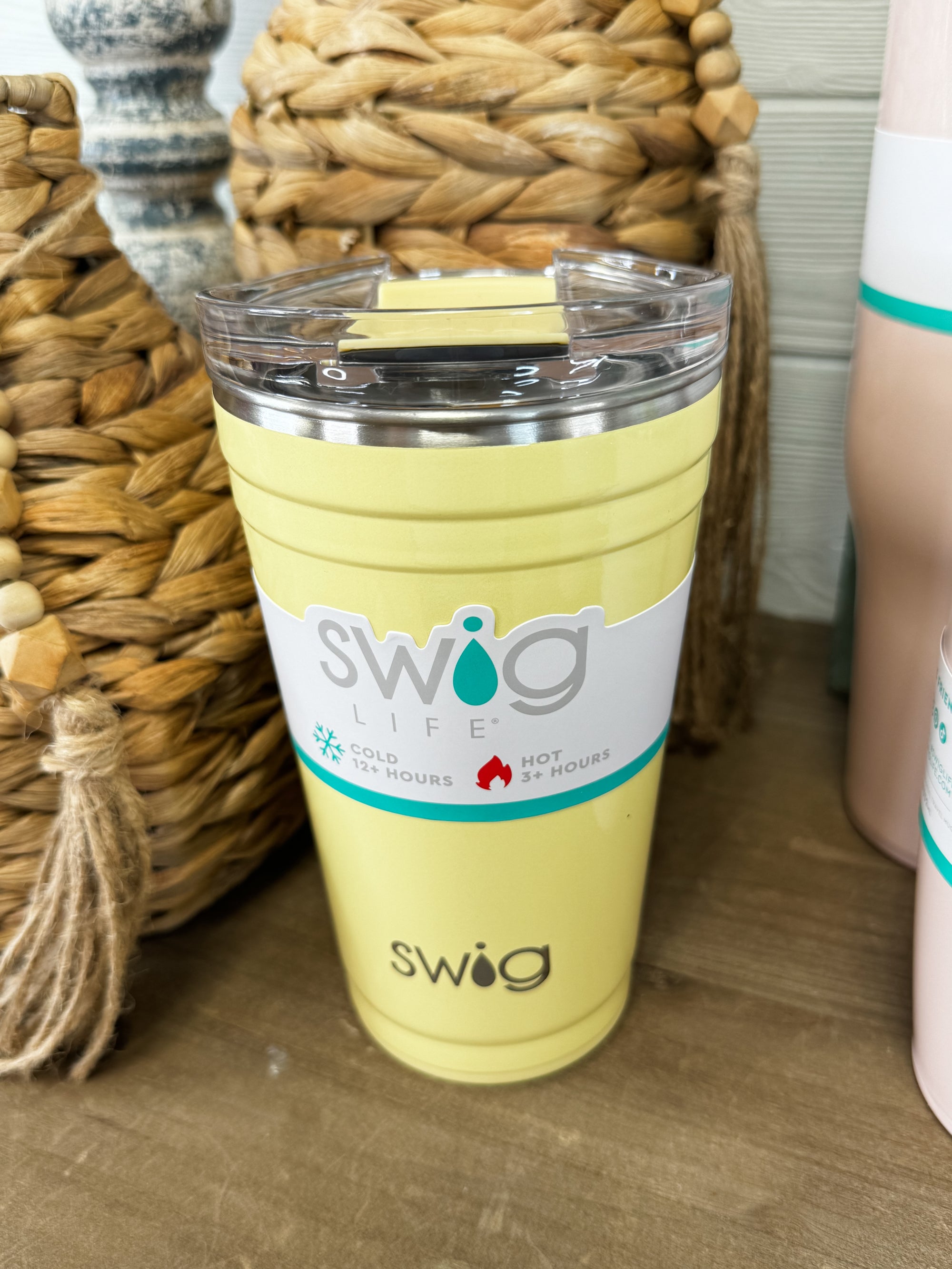 SWIG  Party Cup 24 oz - Buttercup