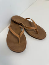 Slim Strap Sleek Flat Flip-Flop - Camel DOORBUSTER