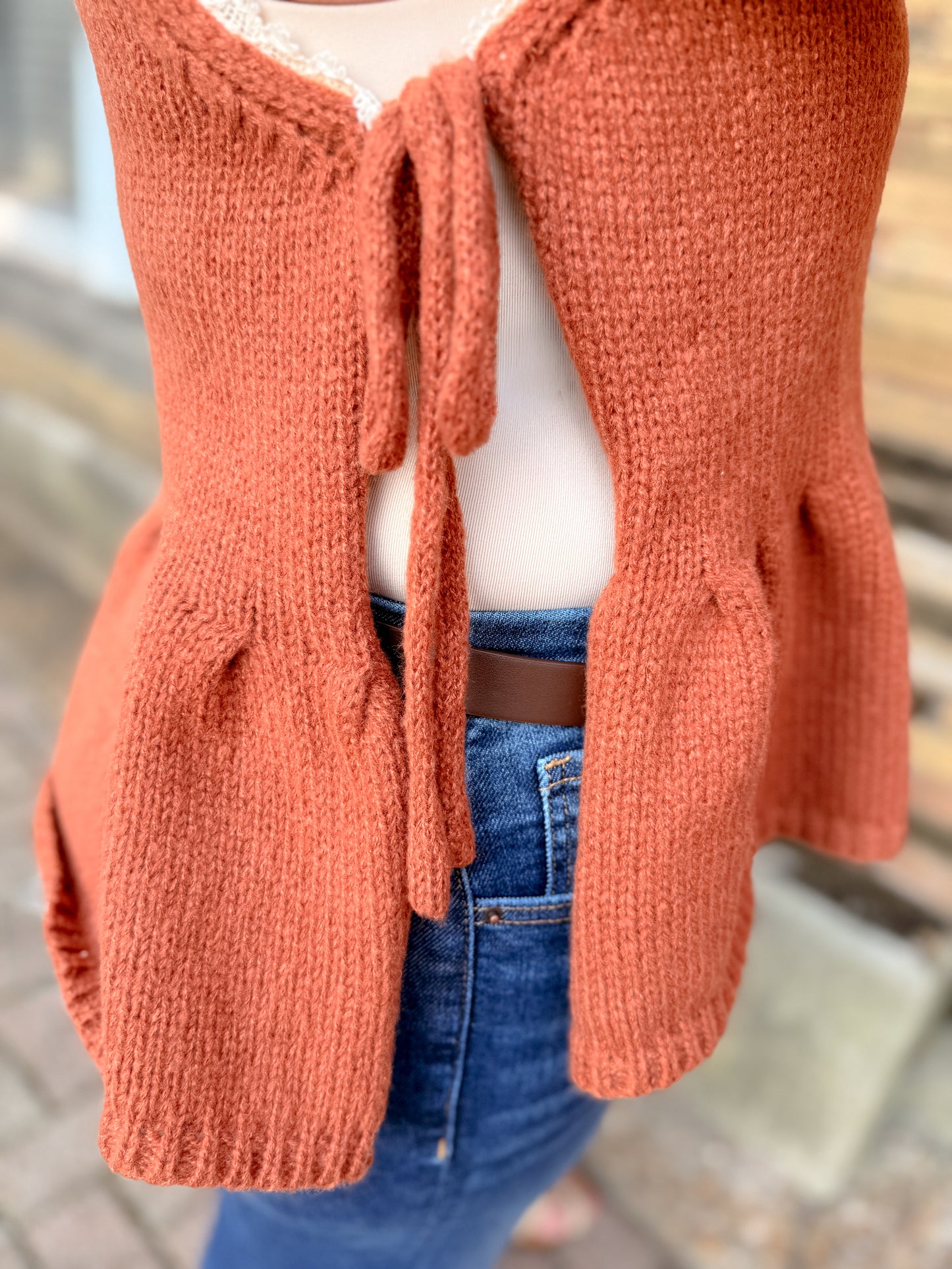 Lace Trim Side Tie Knit Peplum Top