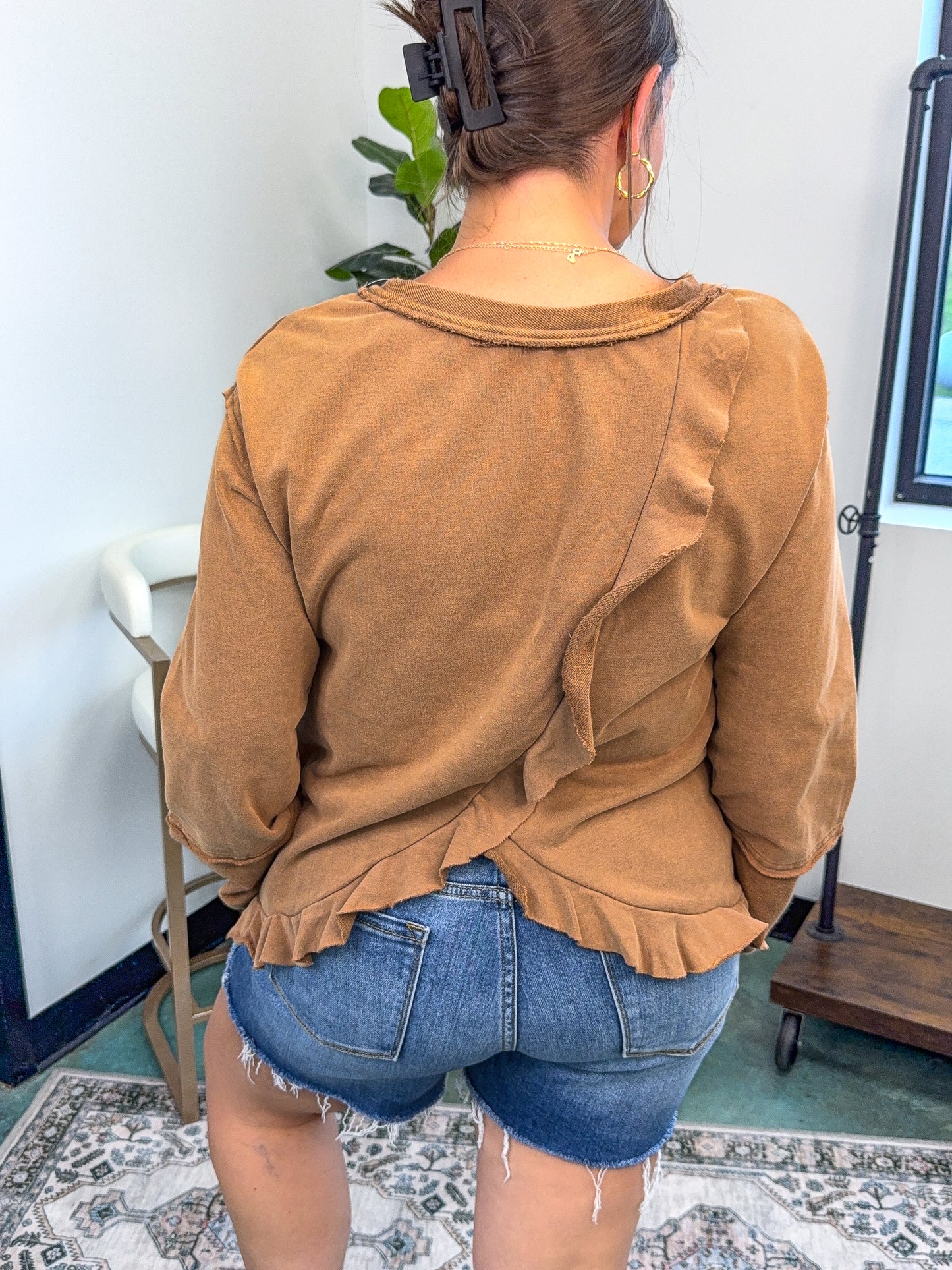 Ladies Embroidery Rolled Edge V-Neck Pullover Blouse