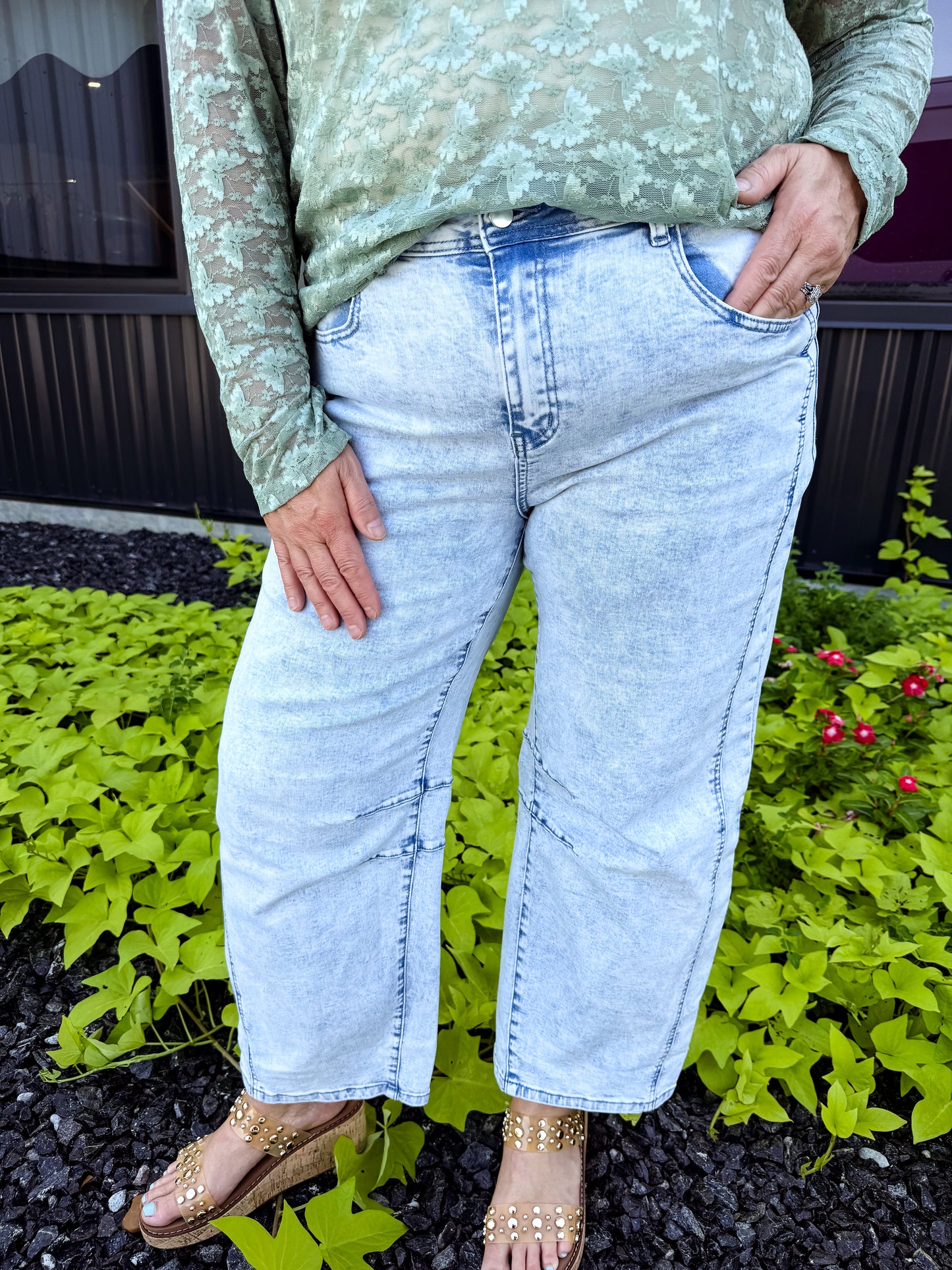 Light Wash Barrel Jeans
