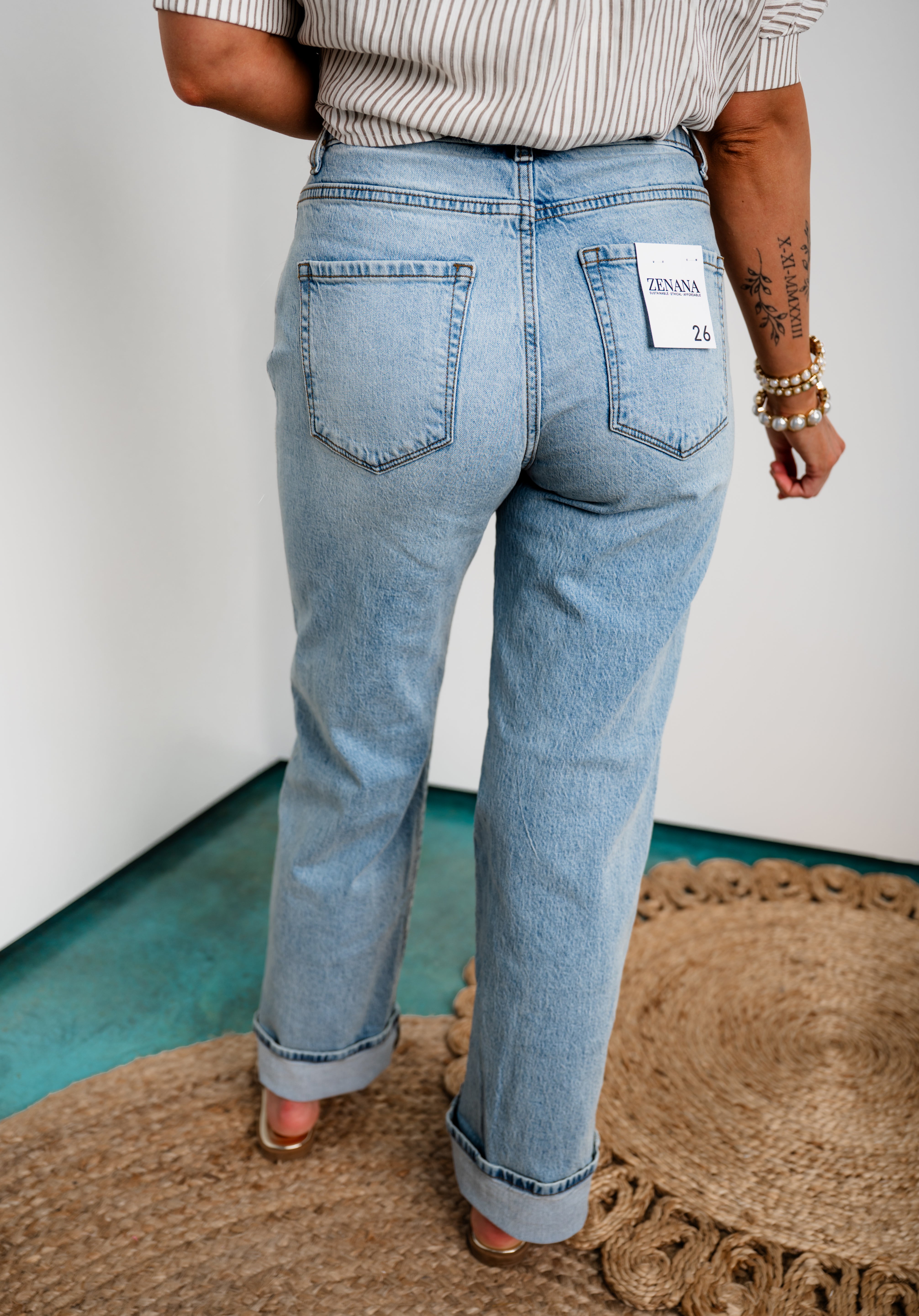 Lois High Rise Cuffed Denim Jeans