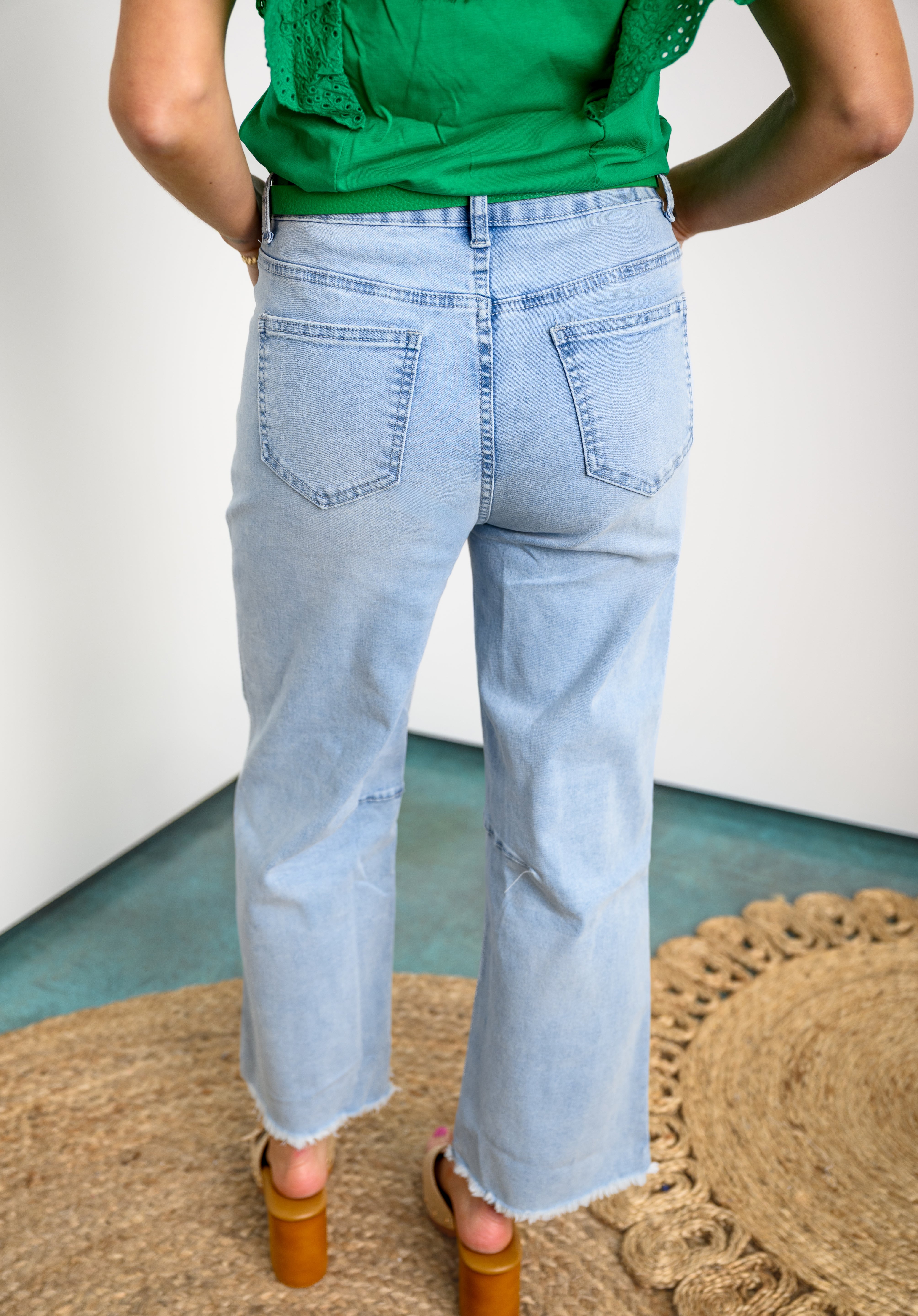 Meah Frayed Cropped Jeans - Beau Blue