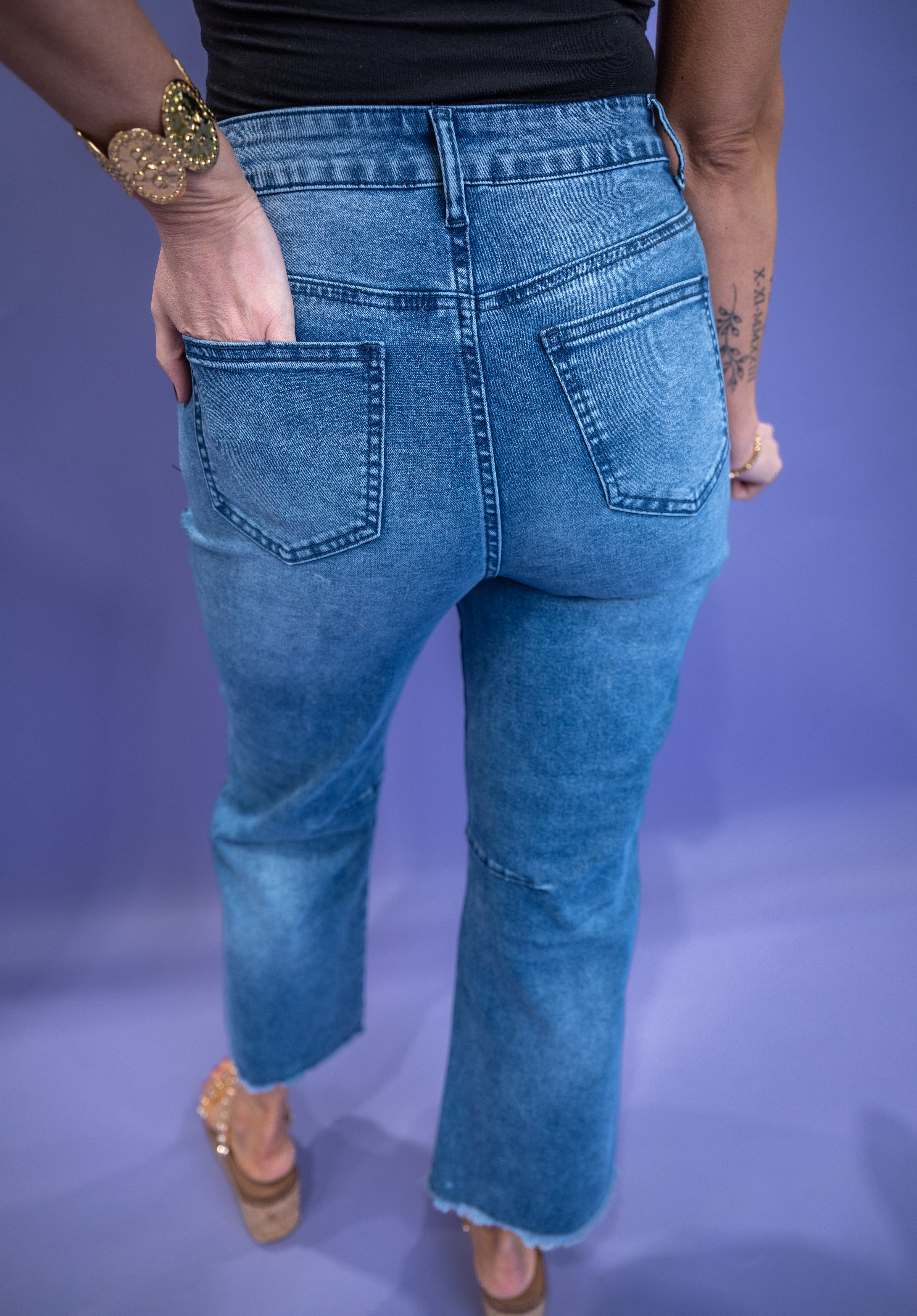 Meah Frayed Cropped Jeans - Dark Blue