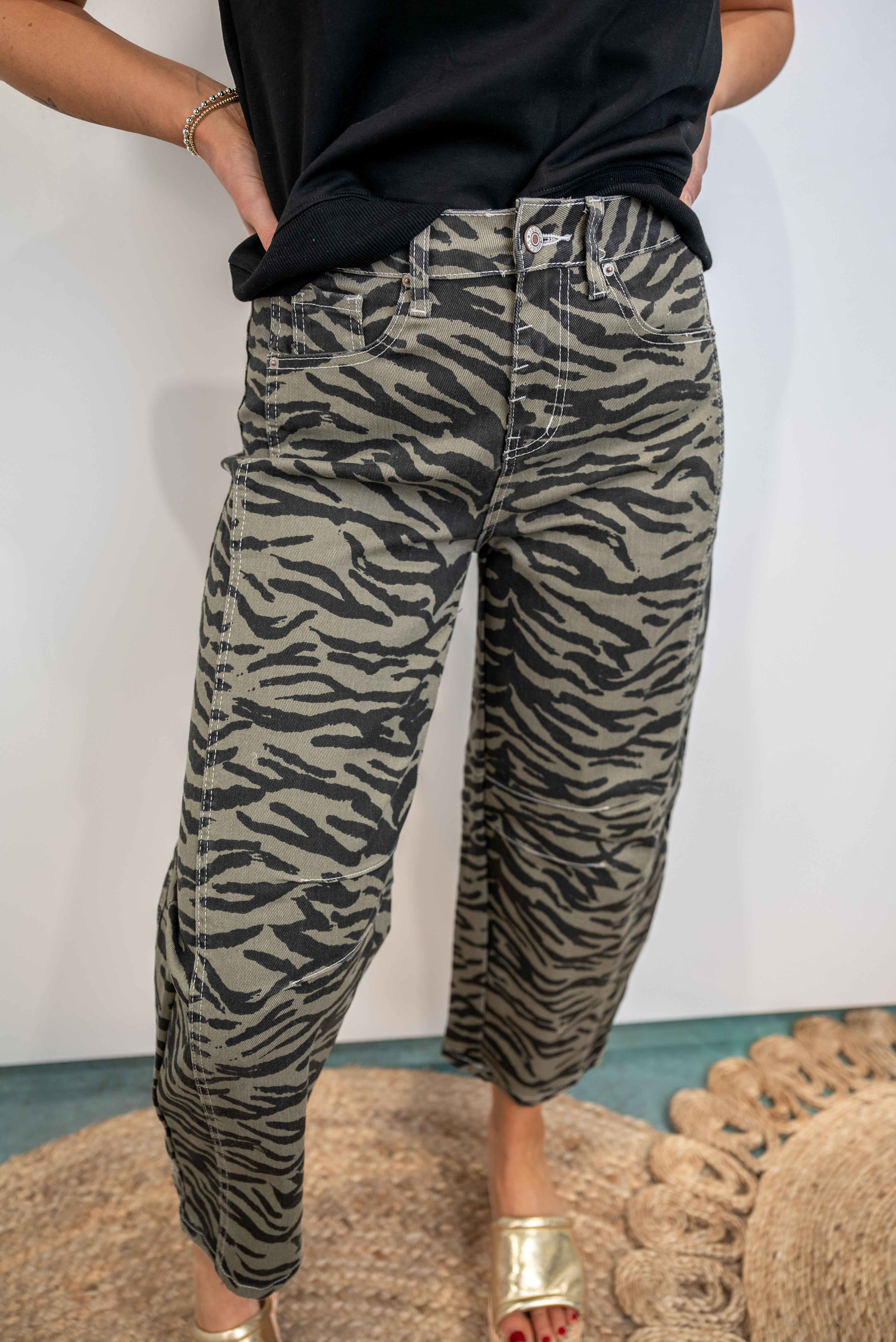 Modern Safari Wide Jeans