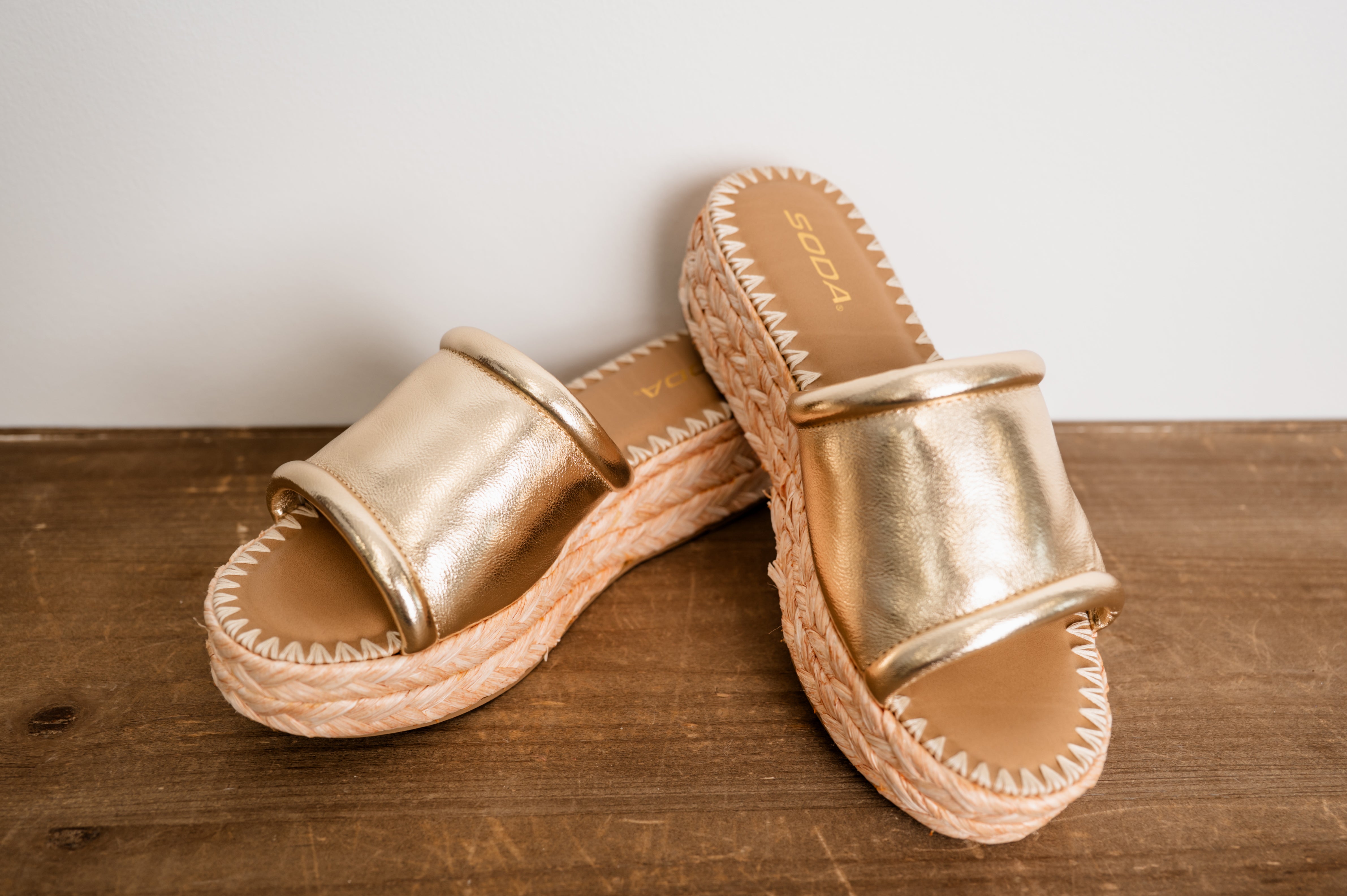 Monte Jute Wedge