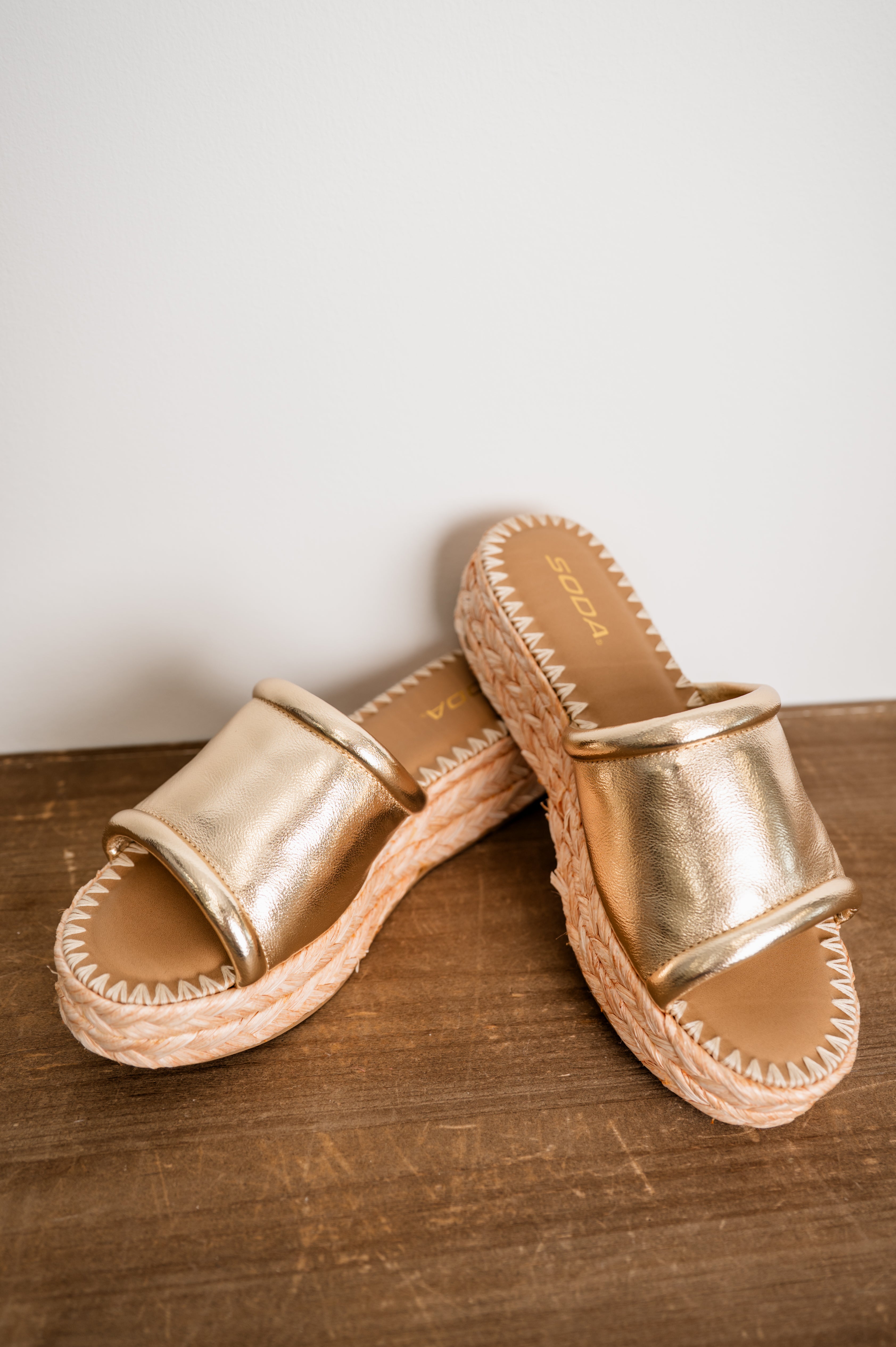 Monte Jute Wedge