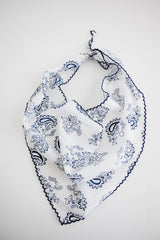 Paisley Triangle Cotton-Linen Scarf - Ivory | DOORBUSTER