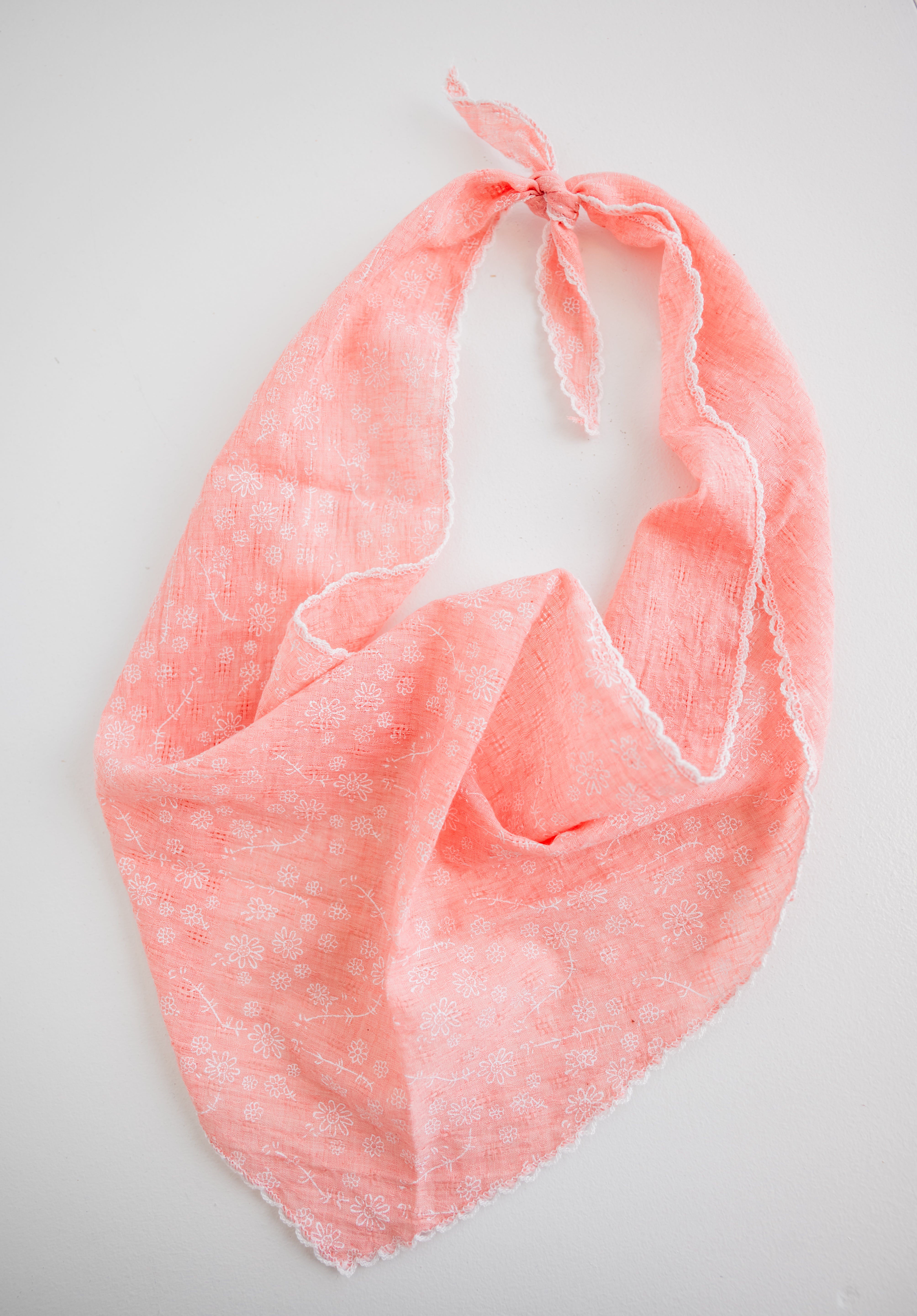 Paisley Triangle Cotton-Linen Scarf - Pink | DOORBUSTER