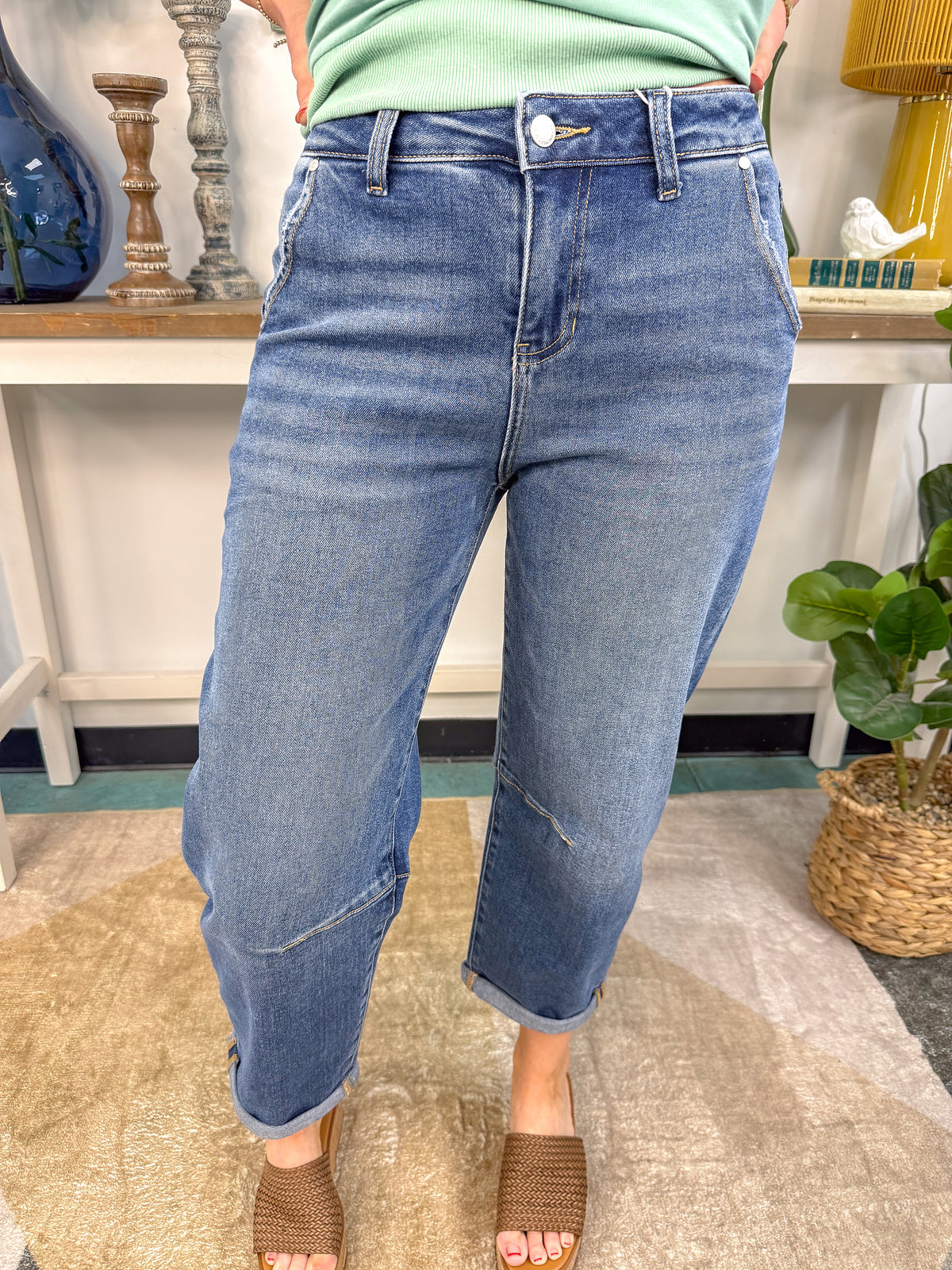 Rolled-Cuff Barrel-Leg Vintage Wash Jean - EOS Final Sale