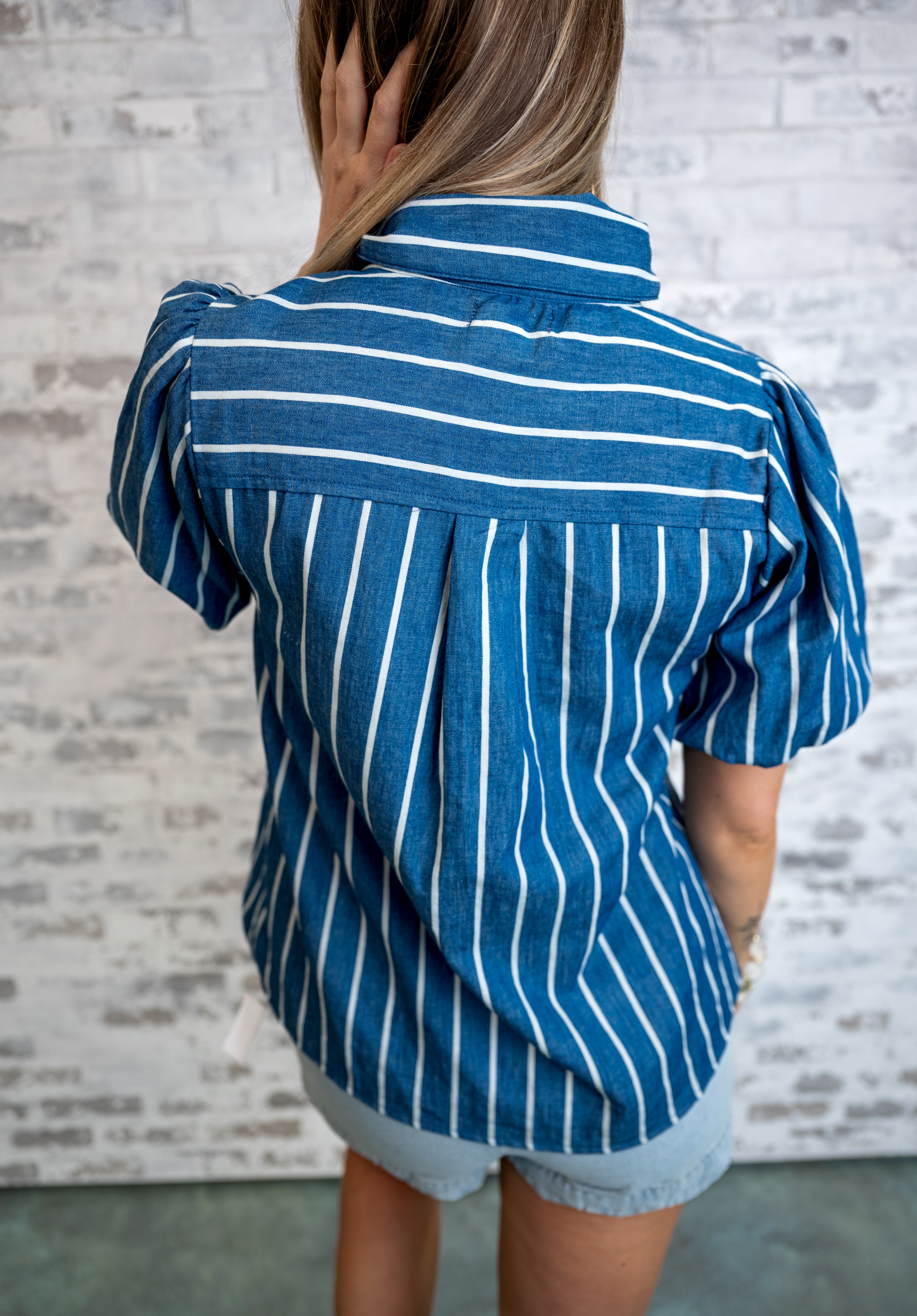 Striped Tie-Neck Puff Sleeve Blouse