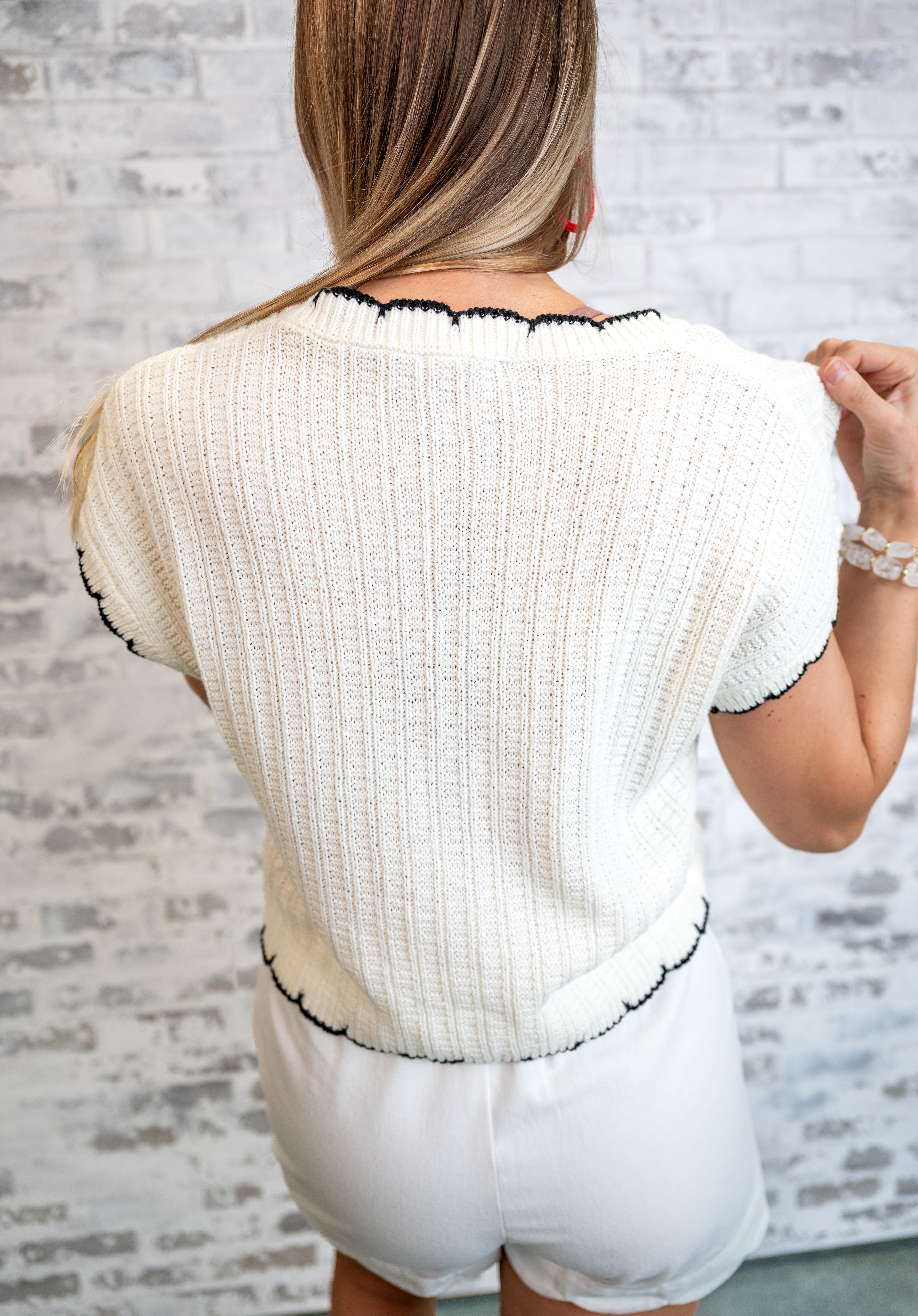 Sweet Scallop Knit Top - Ivory