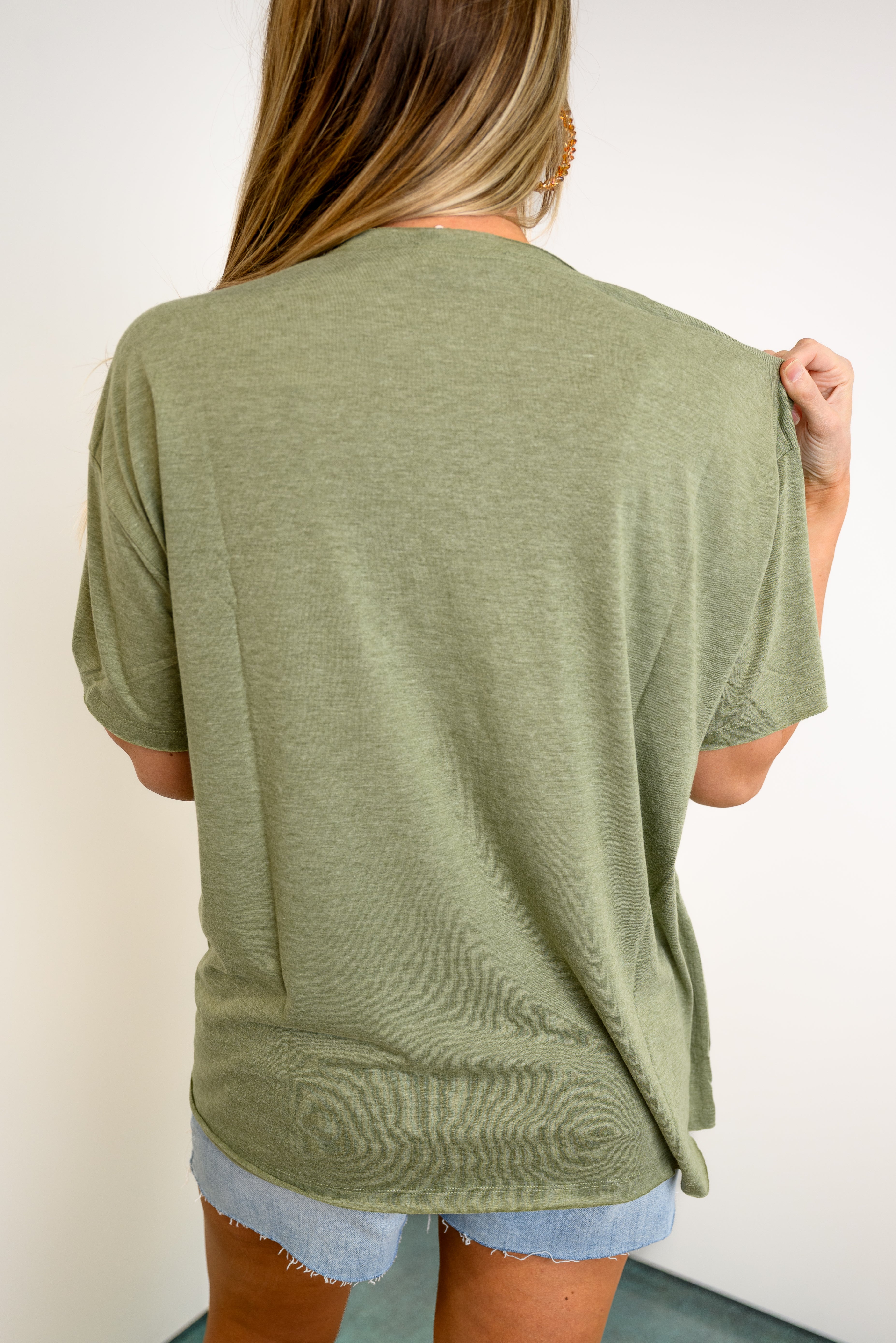 Twist & Comfort Boyfriend Top - Olive