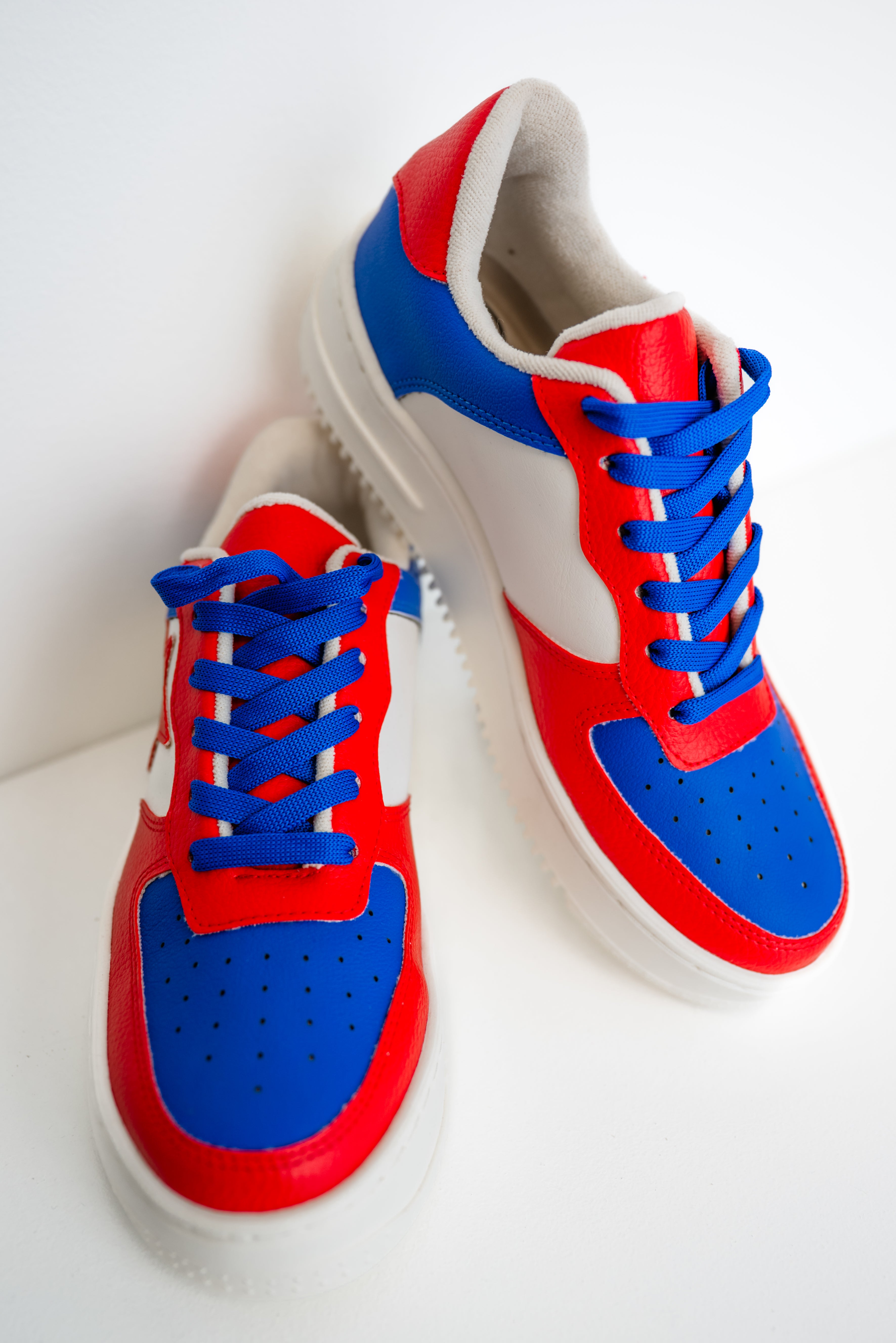 Viva Star Spirit Sneakers