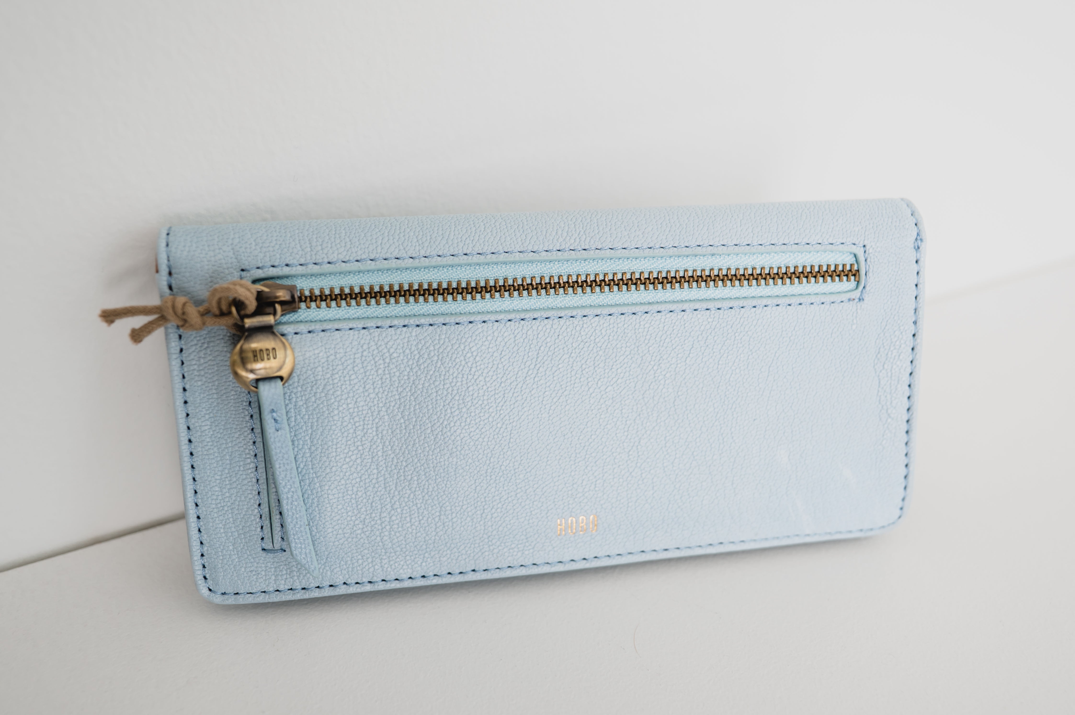 HOBO Hutton Wallet - Dusted Sky