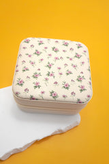 TreasureTrove Travel Case - Off White Flower D | DOORBUSTER